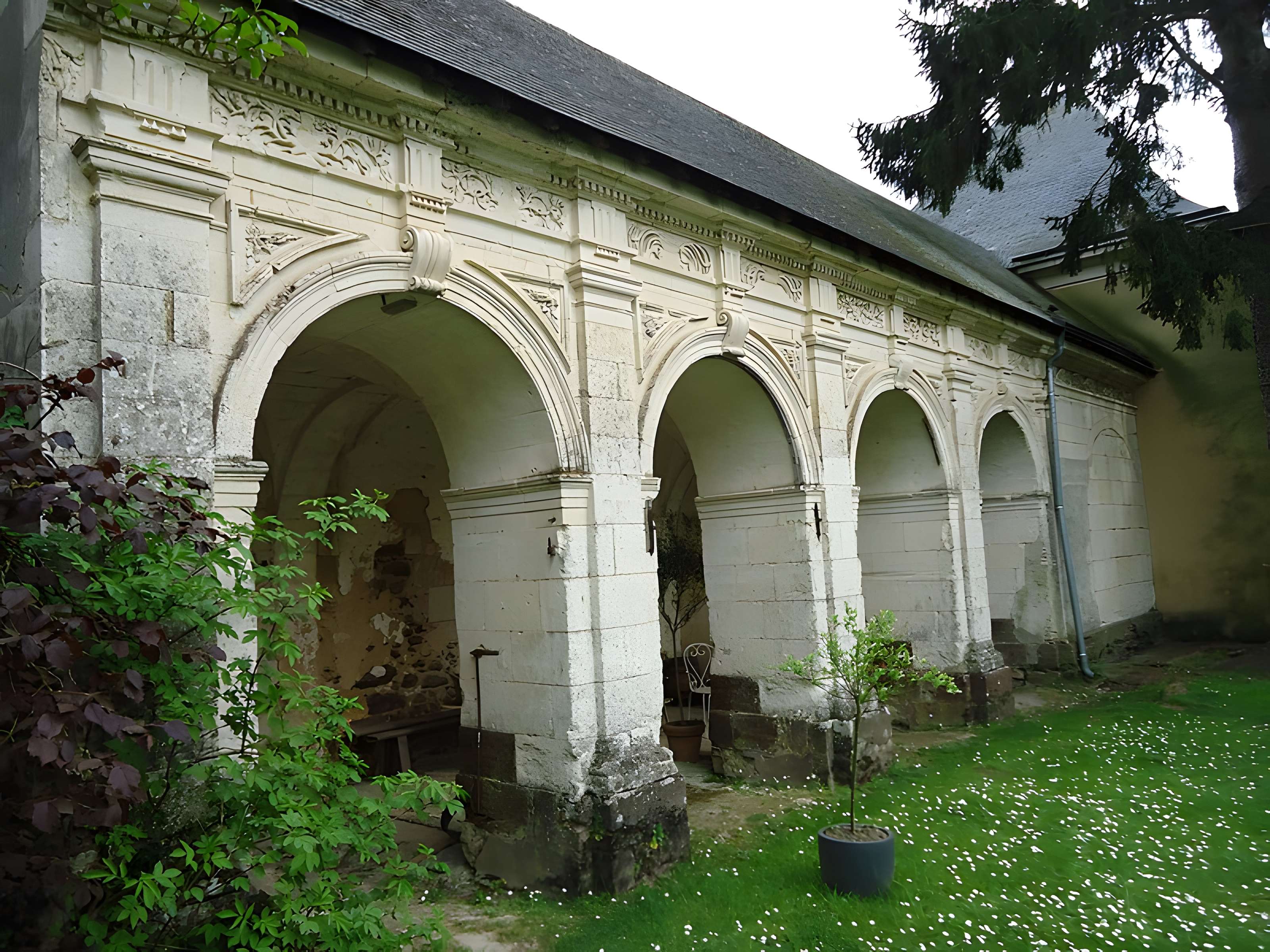 Prieuré de Château-l'Hermitage