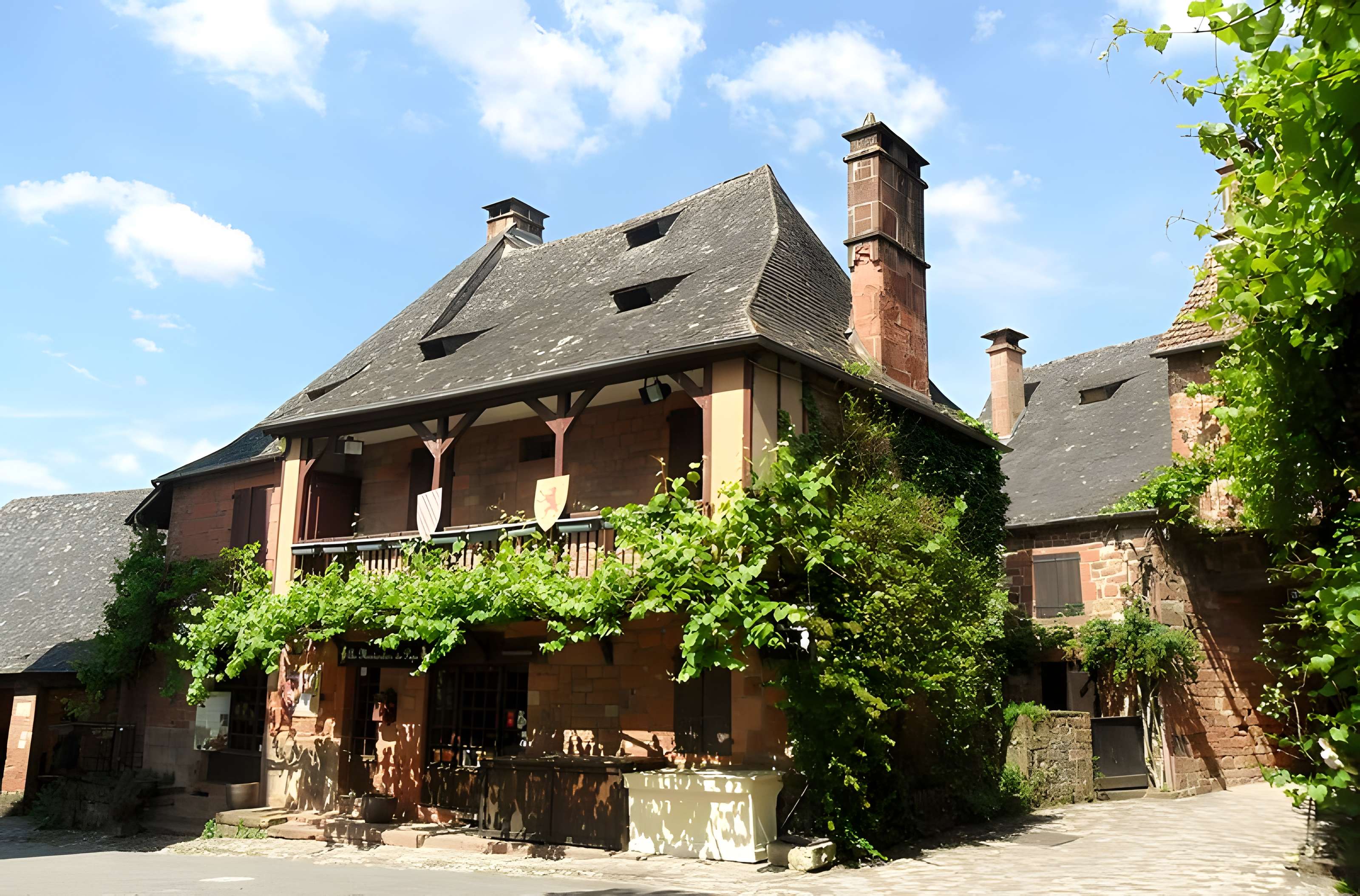 Prieuré de Collonges-la-Rouge