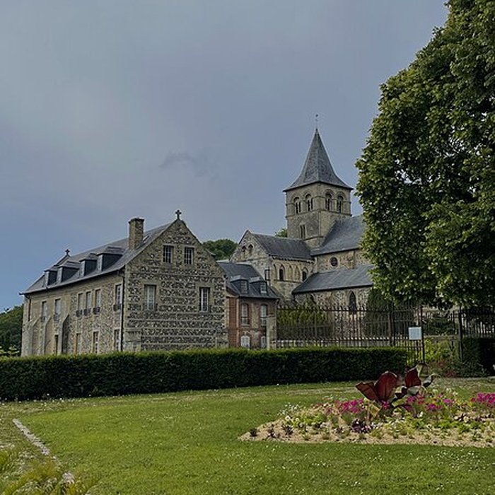 Photo de Ancien château deau, dit aussi Rotonde de Graville