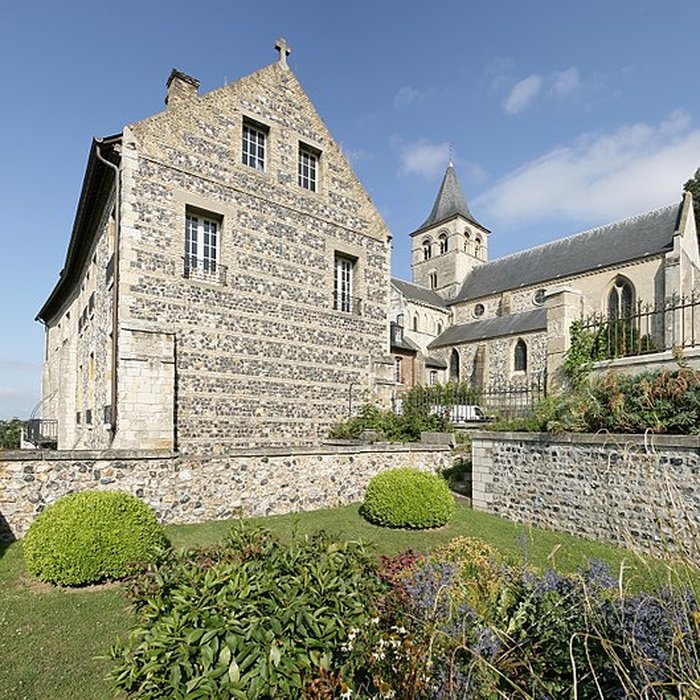 Photo de Ancien château deau, dit aussi Rotonde de Graville