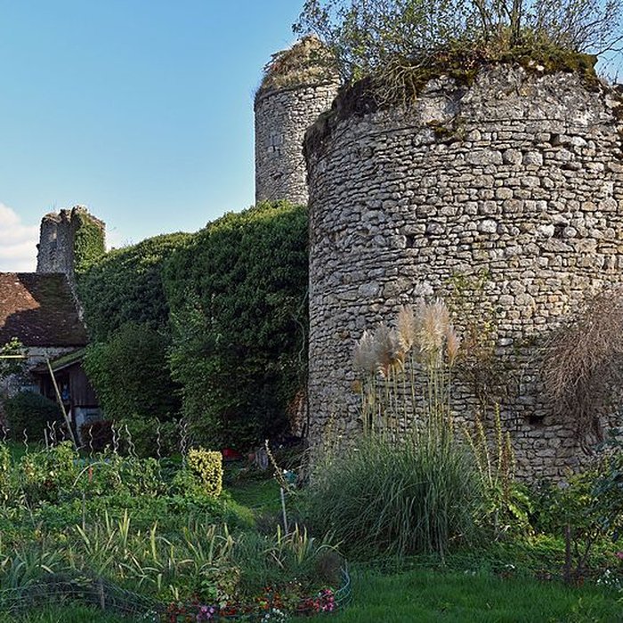 Photo de Prieuré de La Neuville-sur-Essonne