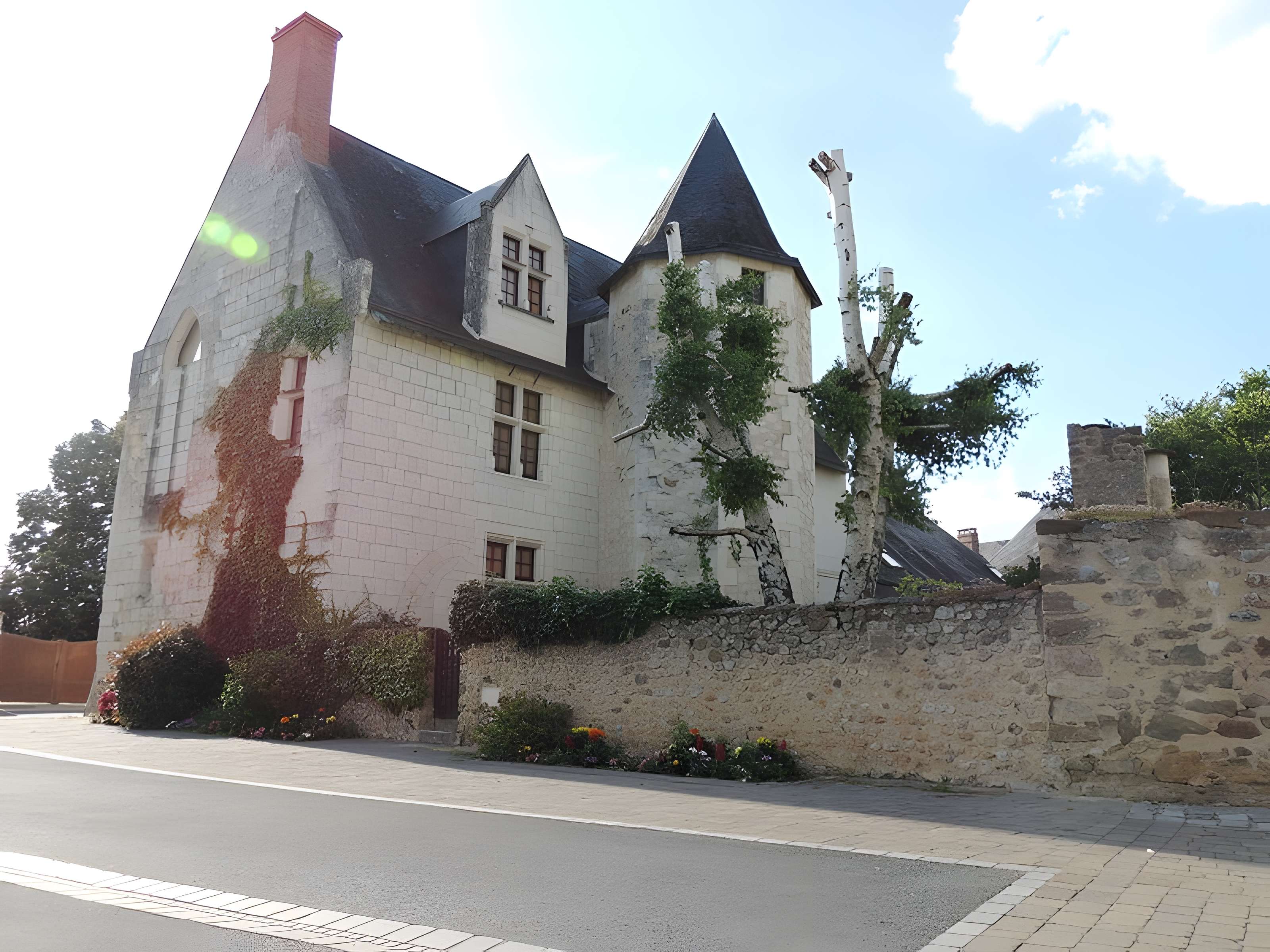 Prieuré de Luché-Pringé 