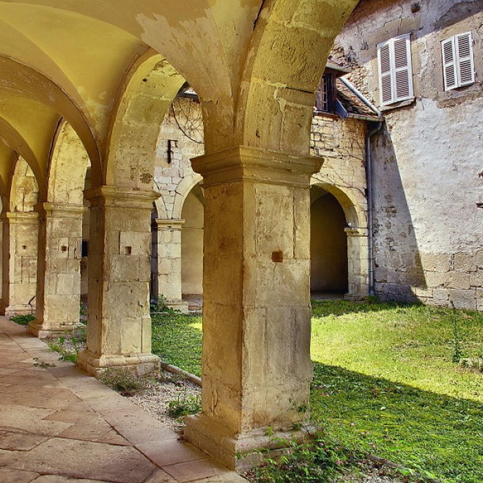 Photo de Prieuré de Mouthier-Haute-Pierre