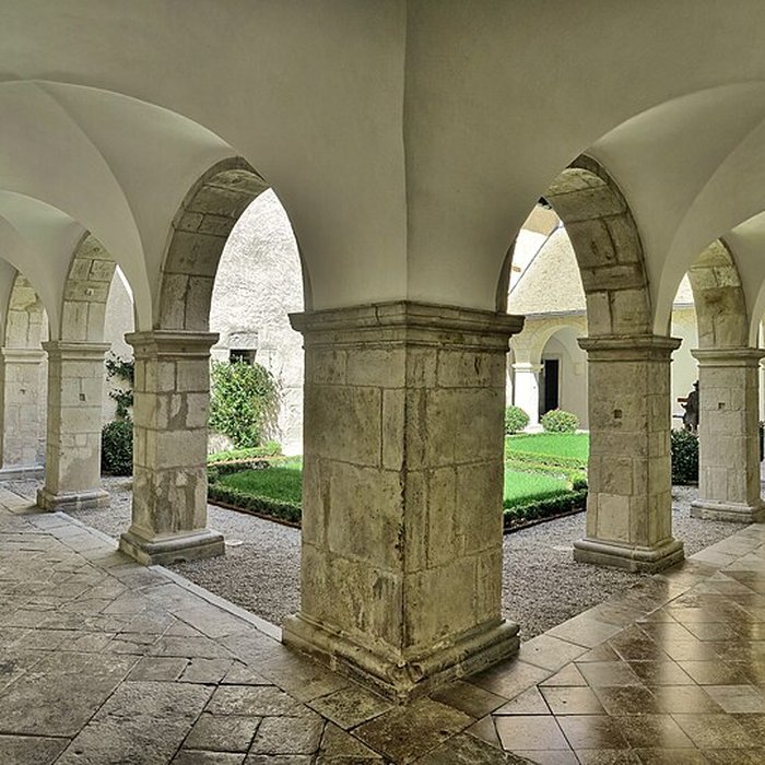 Photo de Prieuré de Mouthier-Haute-Pierre