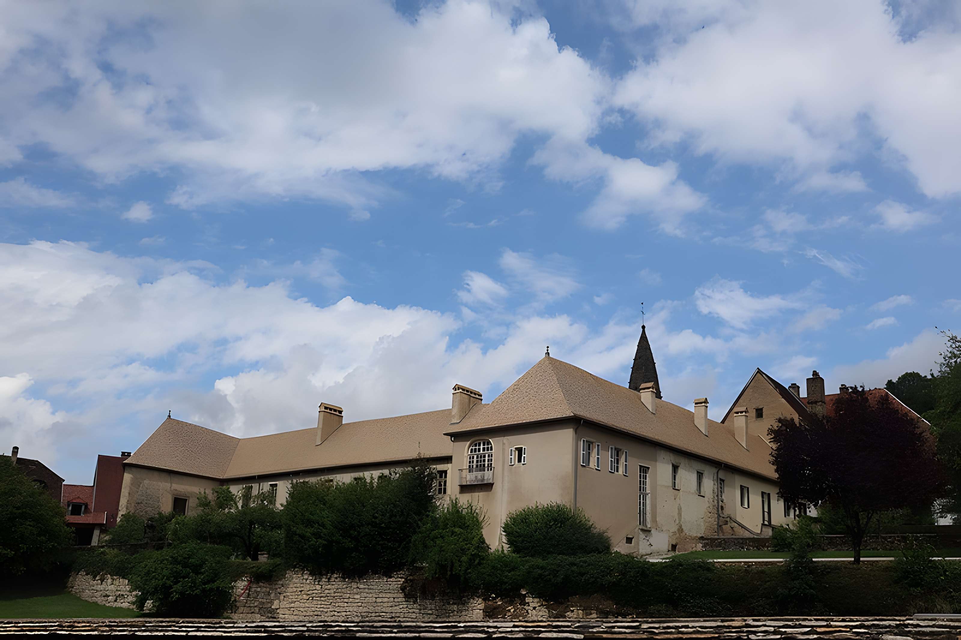 Prieuré de Mouthier-Haute-Pierre