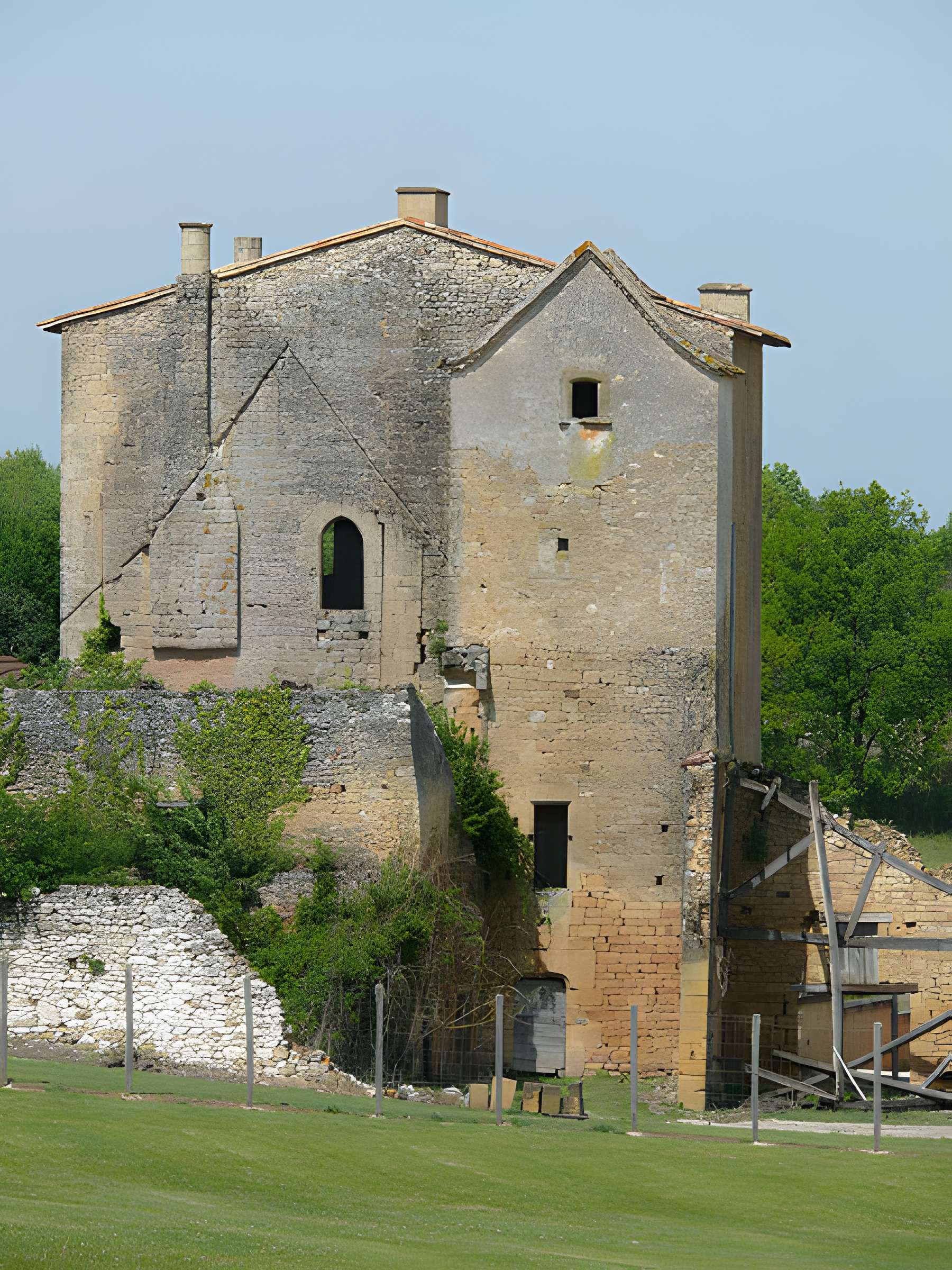 Prieuré de Sainte-Croix-de-Beaumont