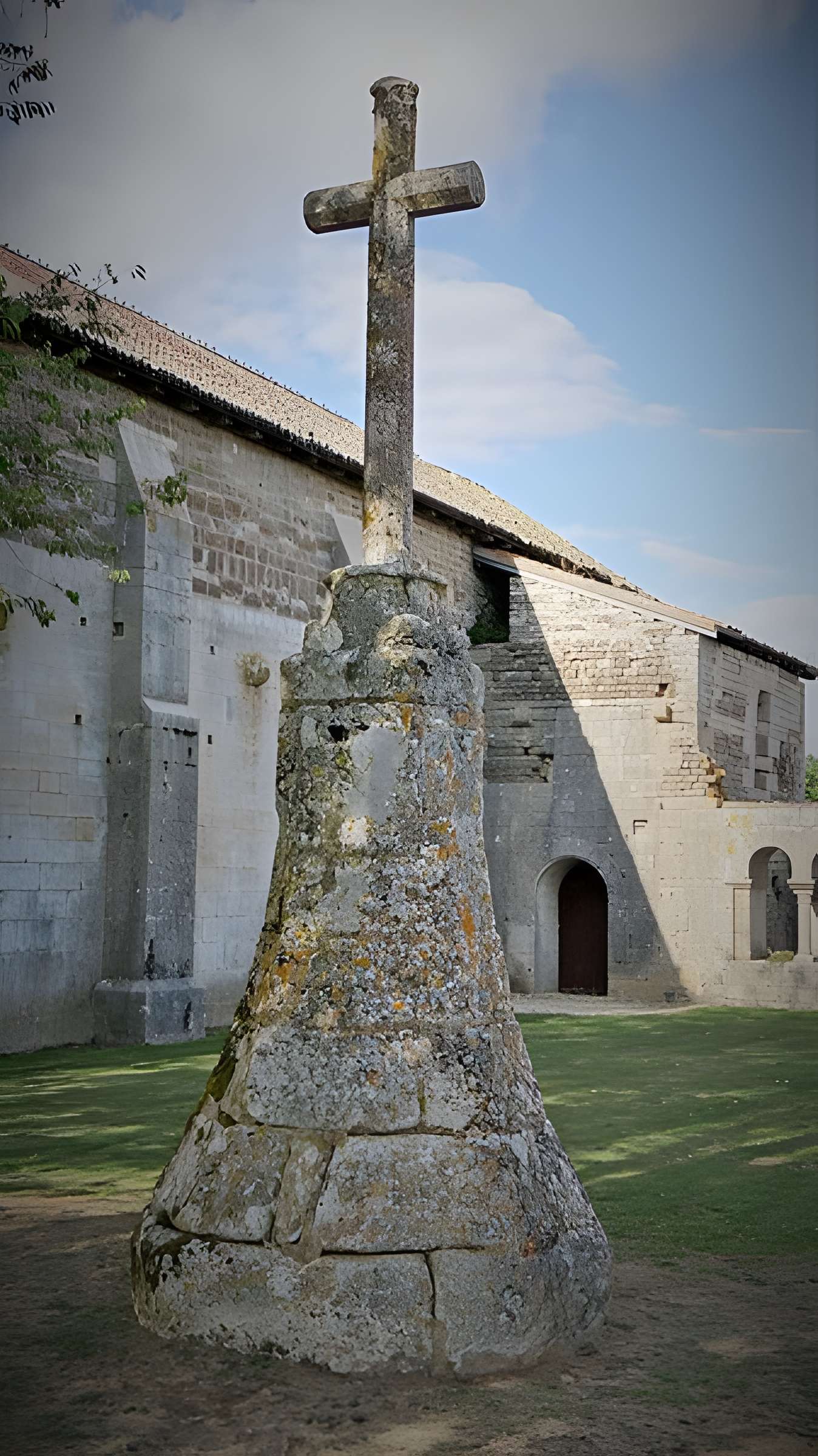 Prieuré de Saint-Jean-des-Bonshommes