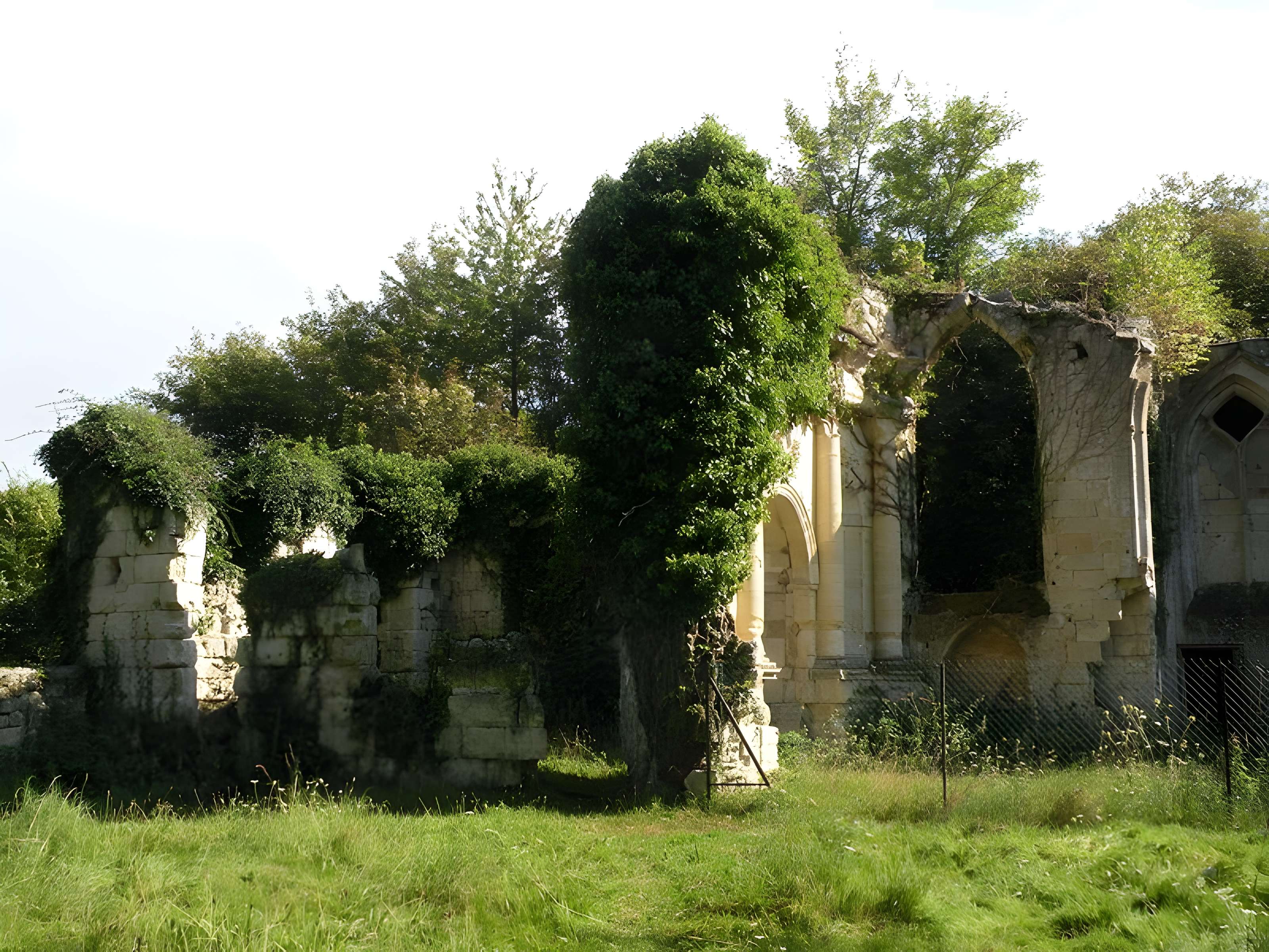 Prieuré de Saint-Pierre-en-Chastres 