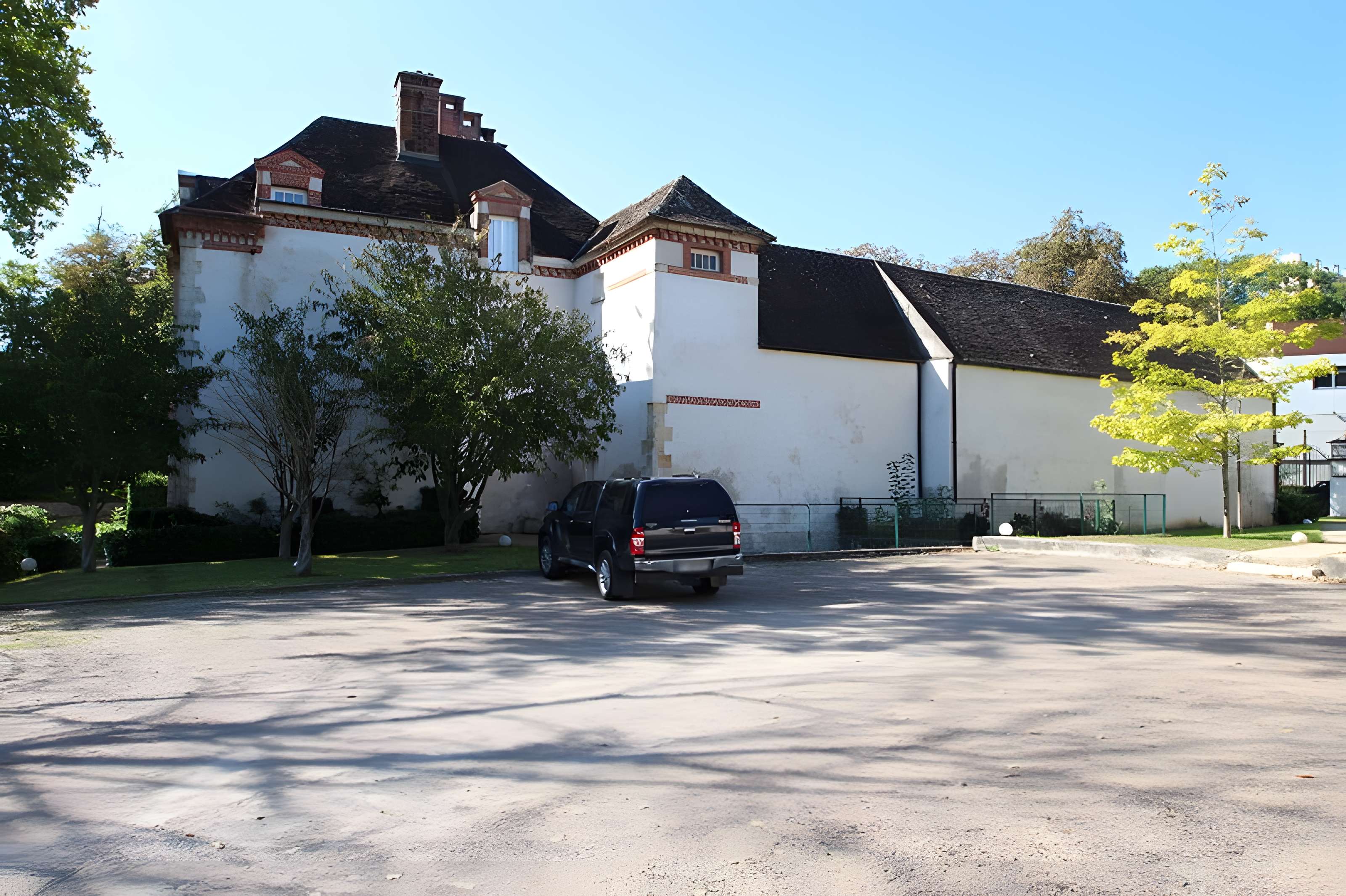 Prieuré des Basses-Loges 