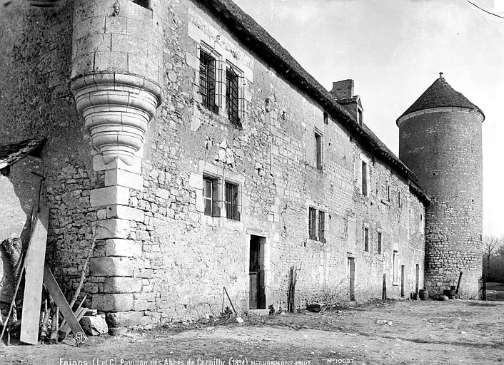 Prieuré des Saints-Corneille-et-Cyprien de Cornilly