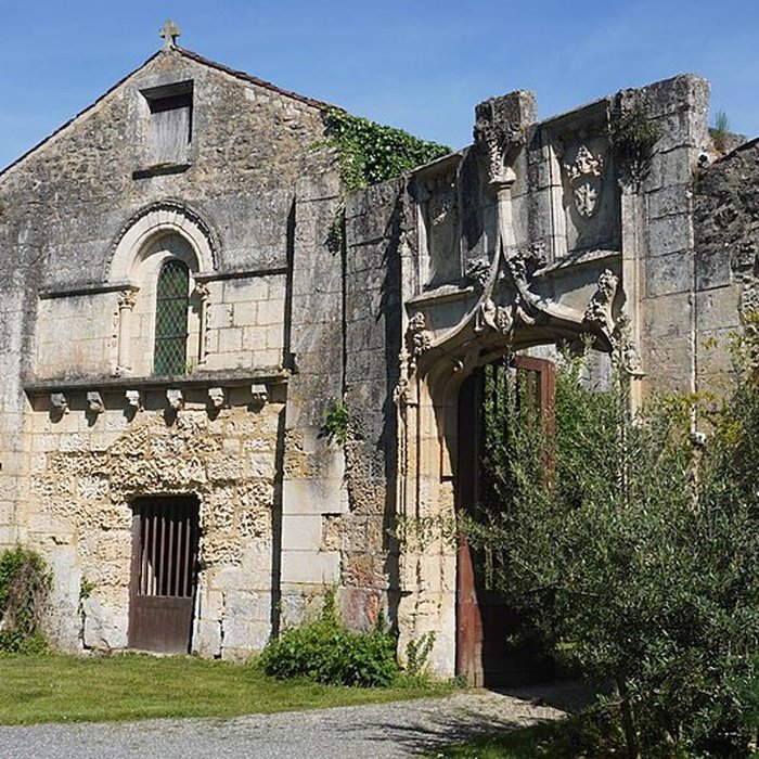 Photo de Prieuré Notre-Dame dAvailles