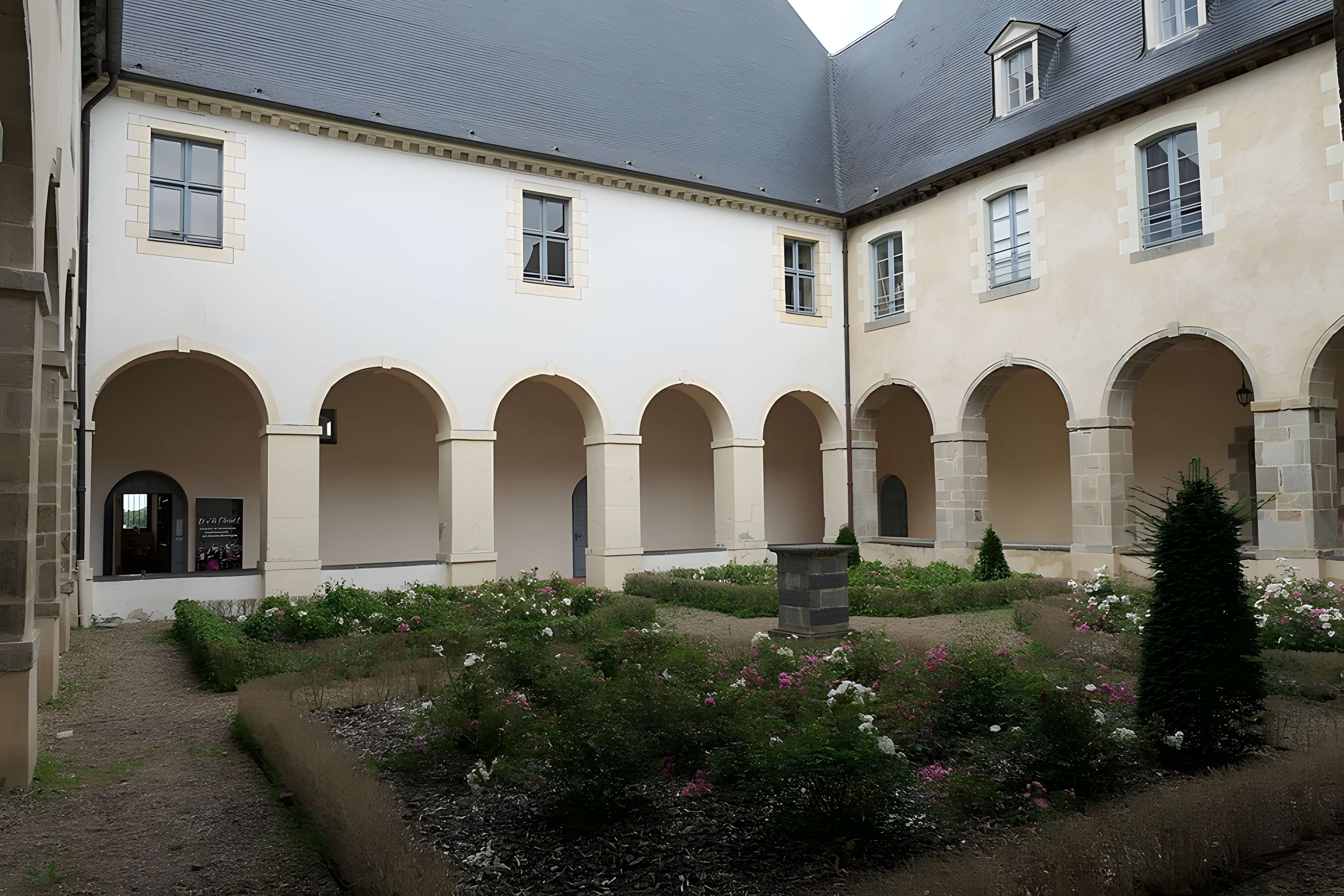 Prieuré Notre-Dame de Vitré