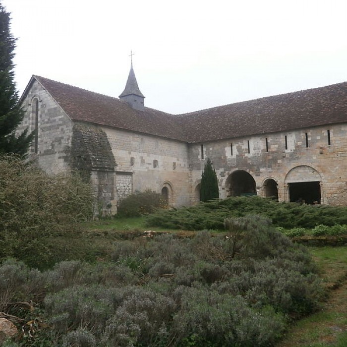 Photo de Prieuré Notre-Dame et Saint-Étienne de Villiers