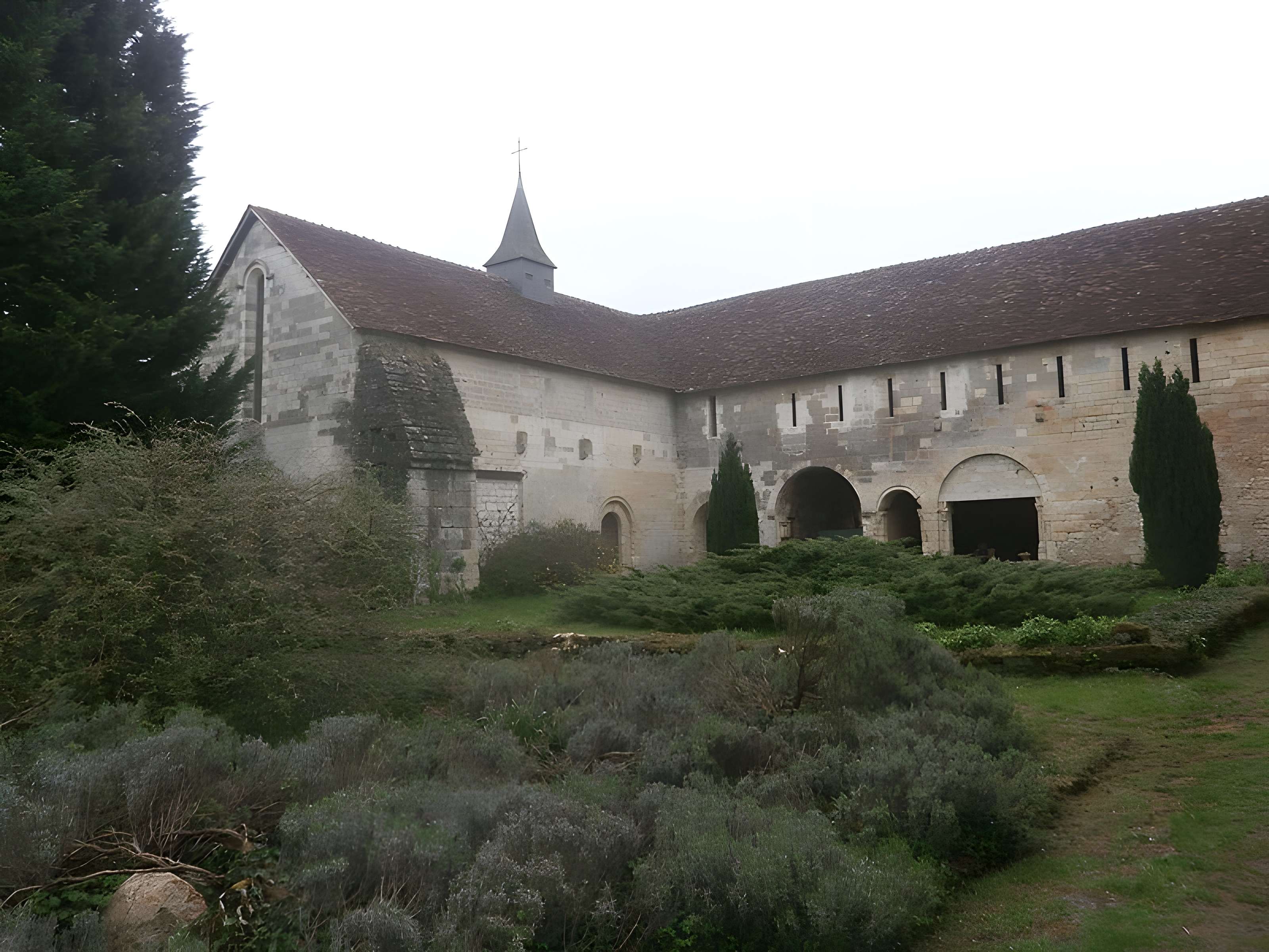 Prieuré Notre-Dame et Saint-Étienne de Villiers 