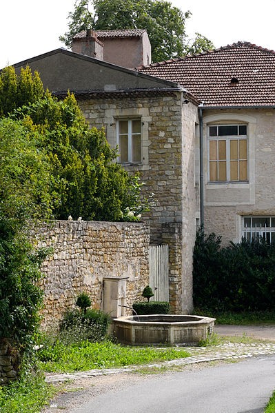 Photo de Prieuré Saint-Arnou de Lay-Saint-Christophe