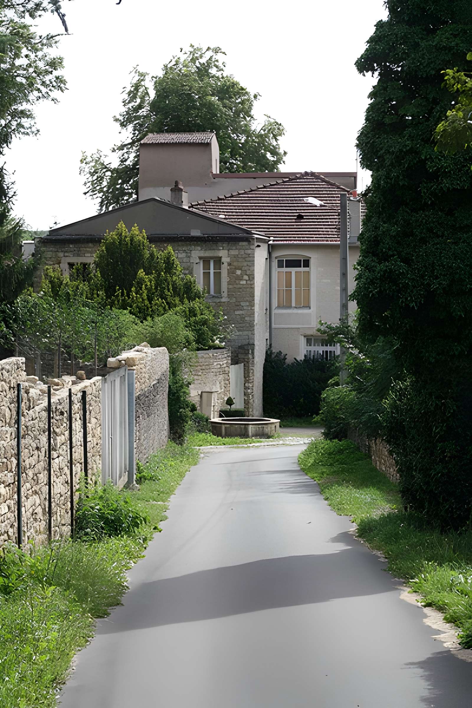 Prieuré Saint-Arnou de Lay-Saint-Christophe