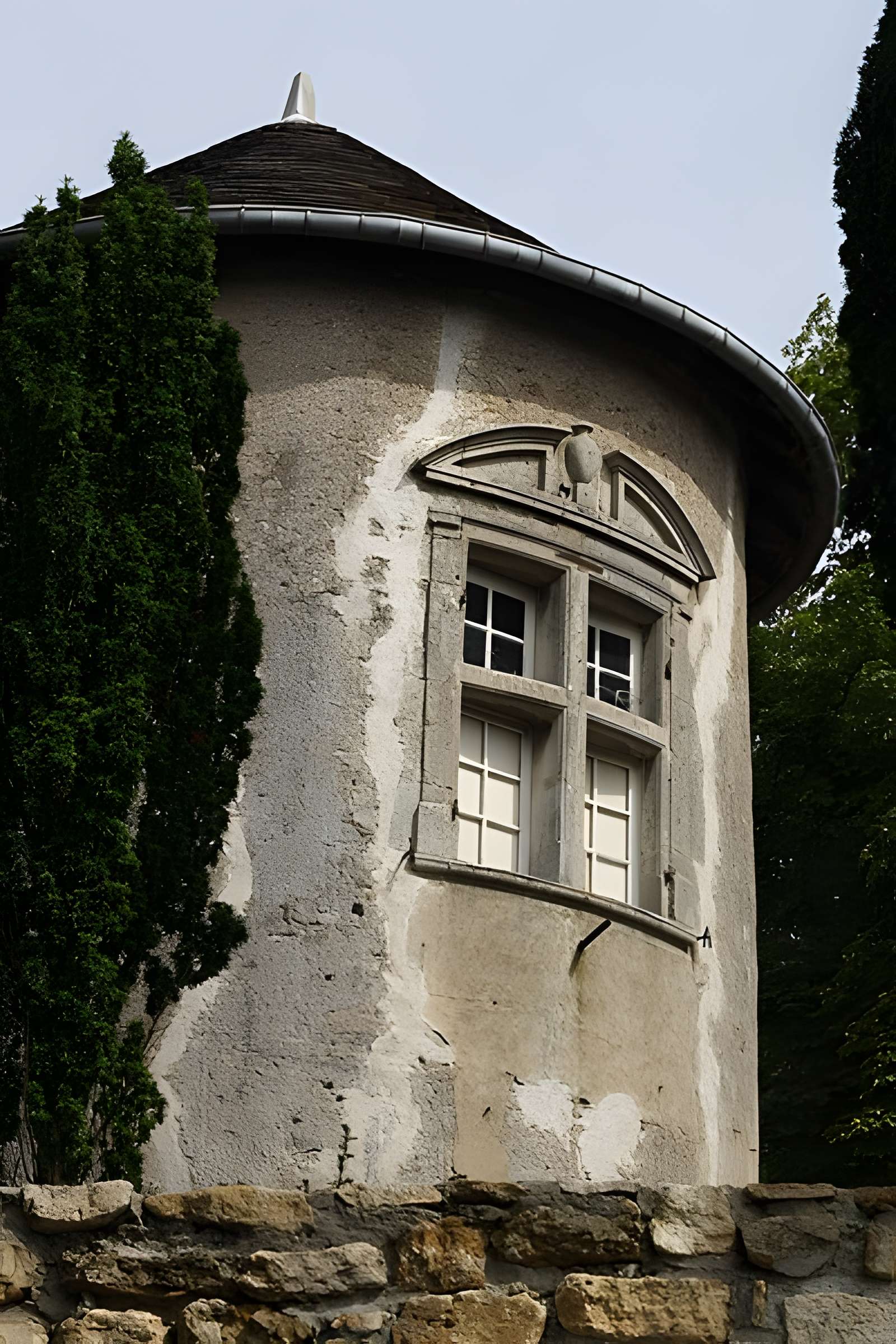 Prieuré Saint-Arnou de Lay-Saint-Christophe