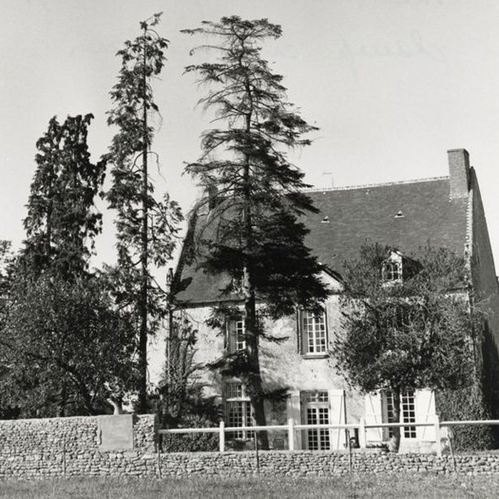 Photo de Prieuré Saint-Augustin de Rouessé-Fontaine