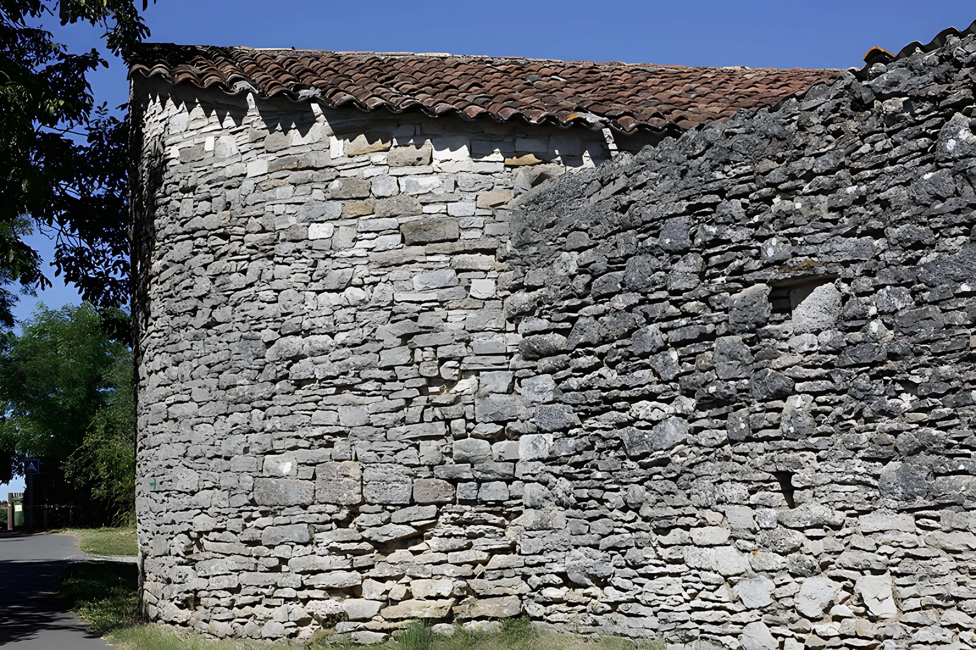 Prieuré Saint-Étienne des Alix