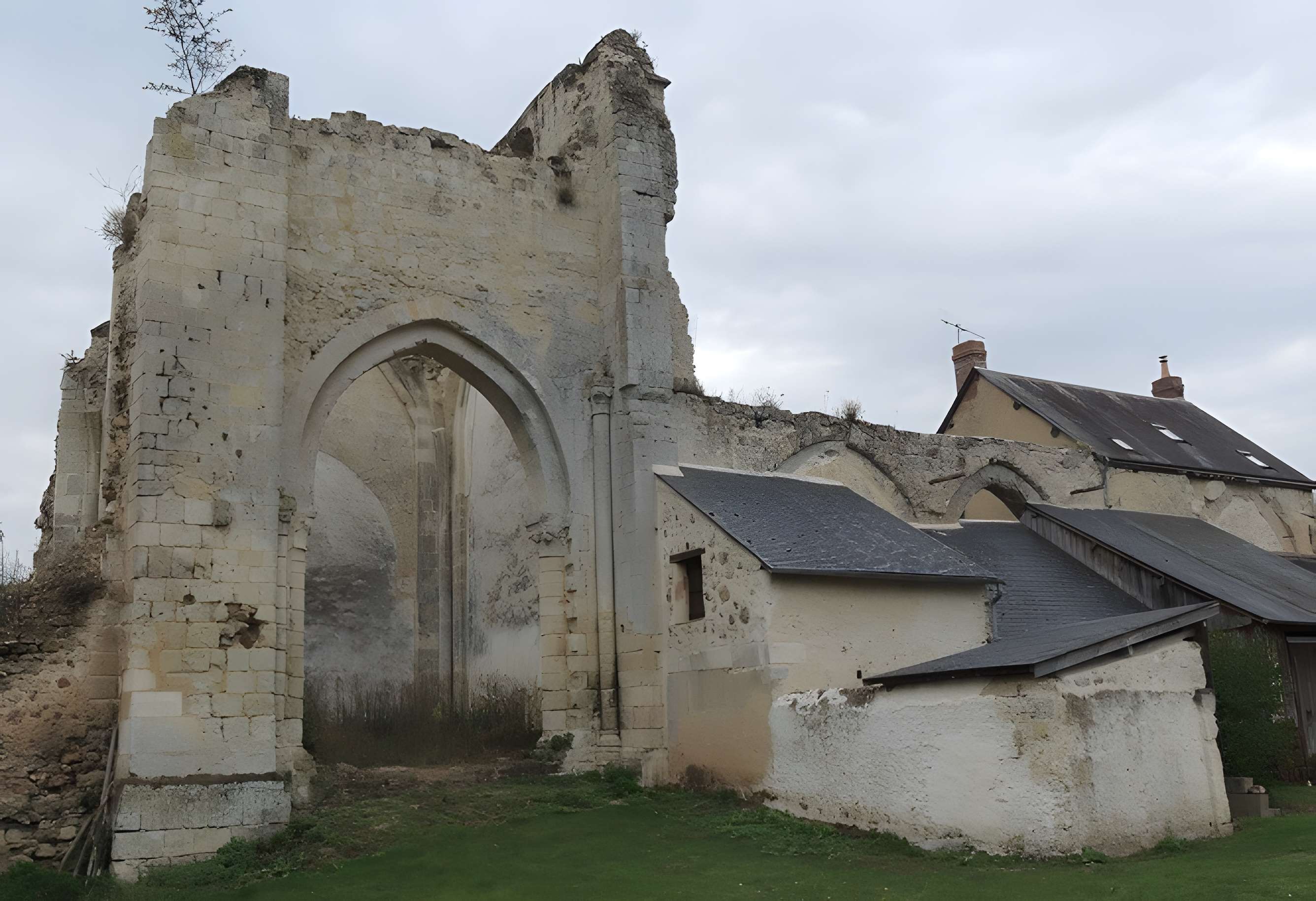 Prieuré Saint-Jean-Baptiste de Villedieu-le-Château 