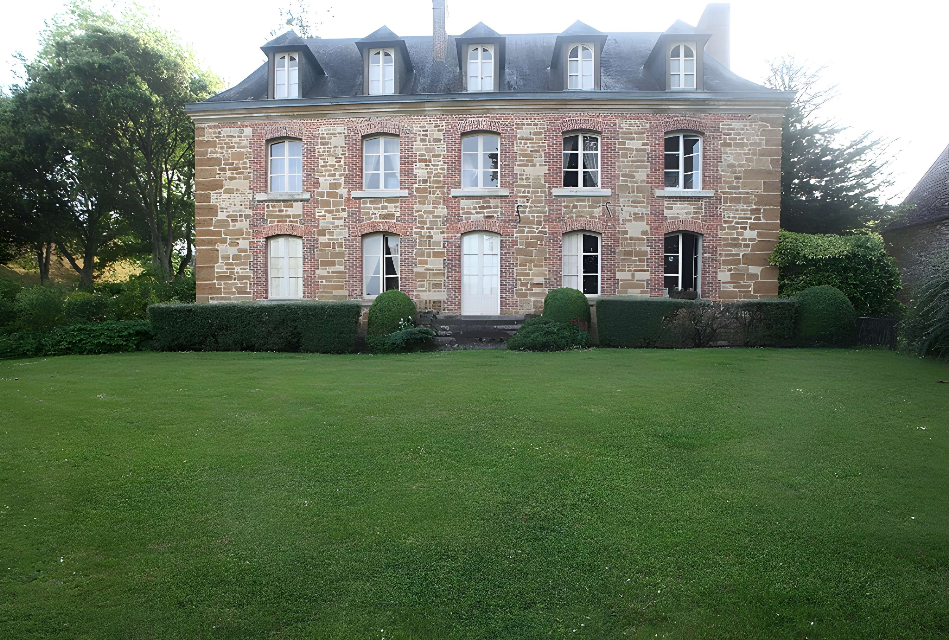 Prieuré Saint-Michel de Crouttes