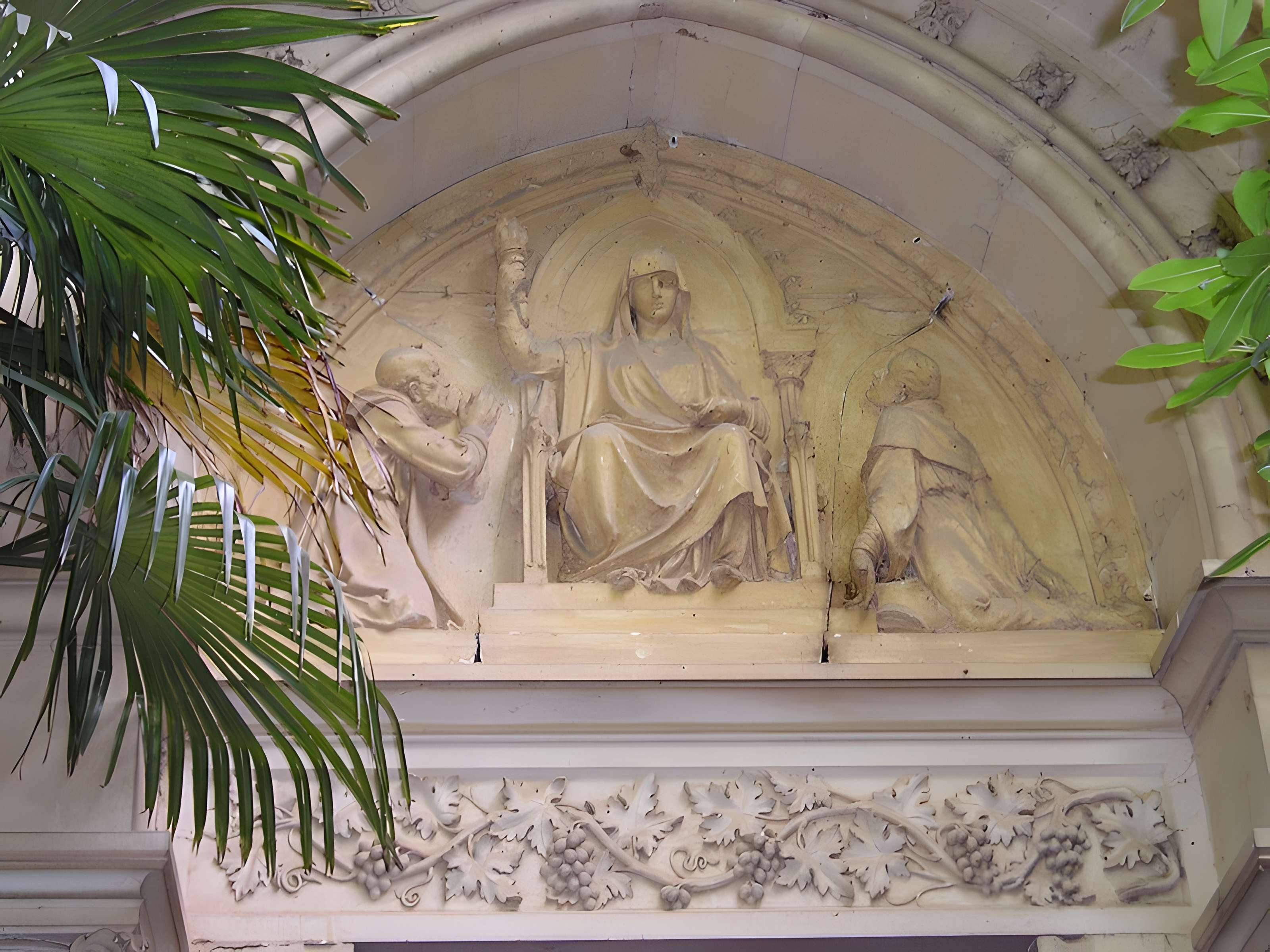 Prieuré Saint-Pierre de Montaubérou