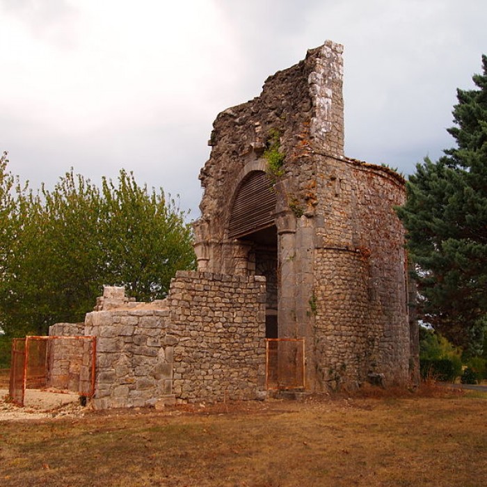 Photo de Prieuré Saint-Sylvestre de Saint-Sauveur