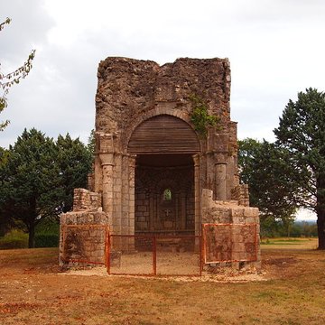 Prieuré Saint-Sylvestre de Saint-Sauveur