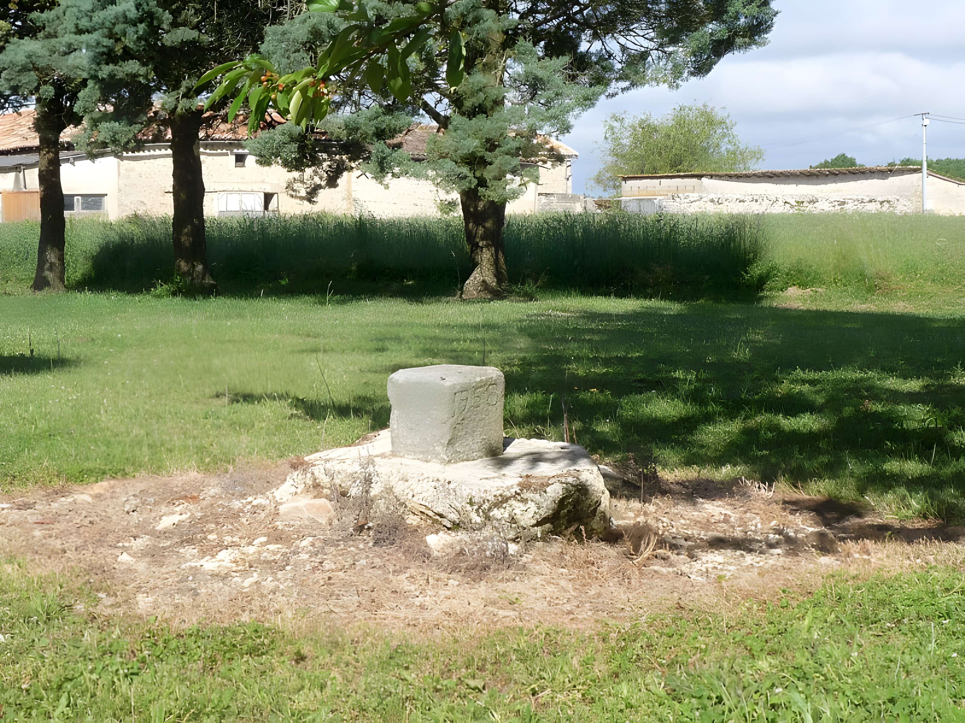 Prieuré Saint-Sylvestre de Saint-Sauveur