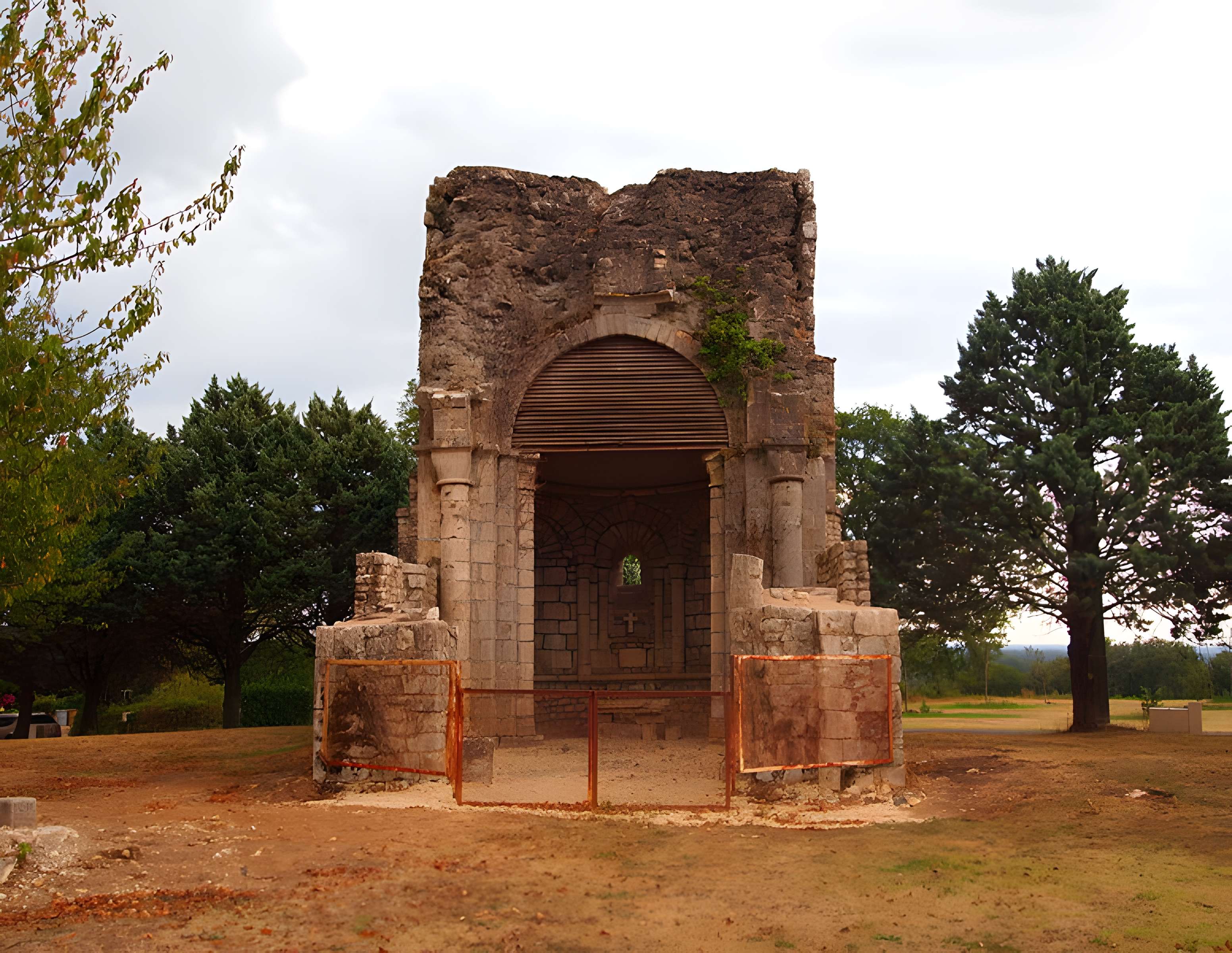 Prieuré Saint-Sylvestre de Saint-Sauveur