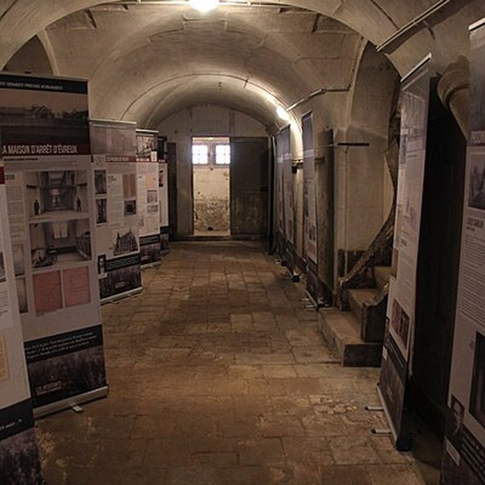 Photo de Prison de Pont-lÉvêque