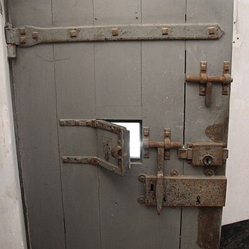 Prison de Pont-lÉvêque