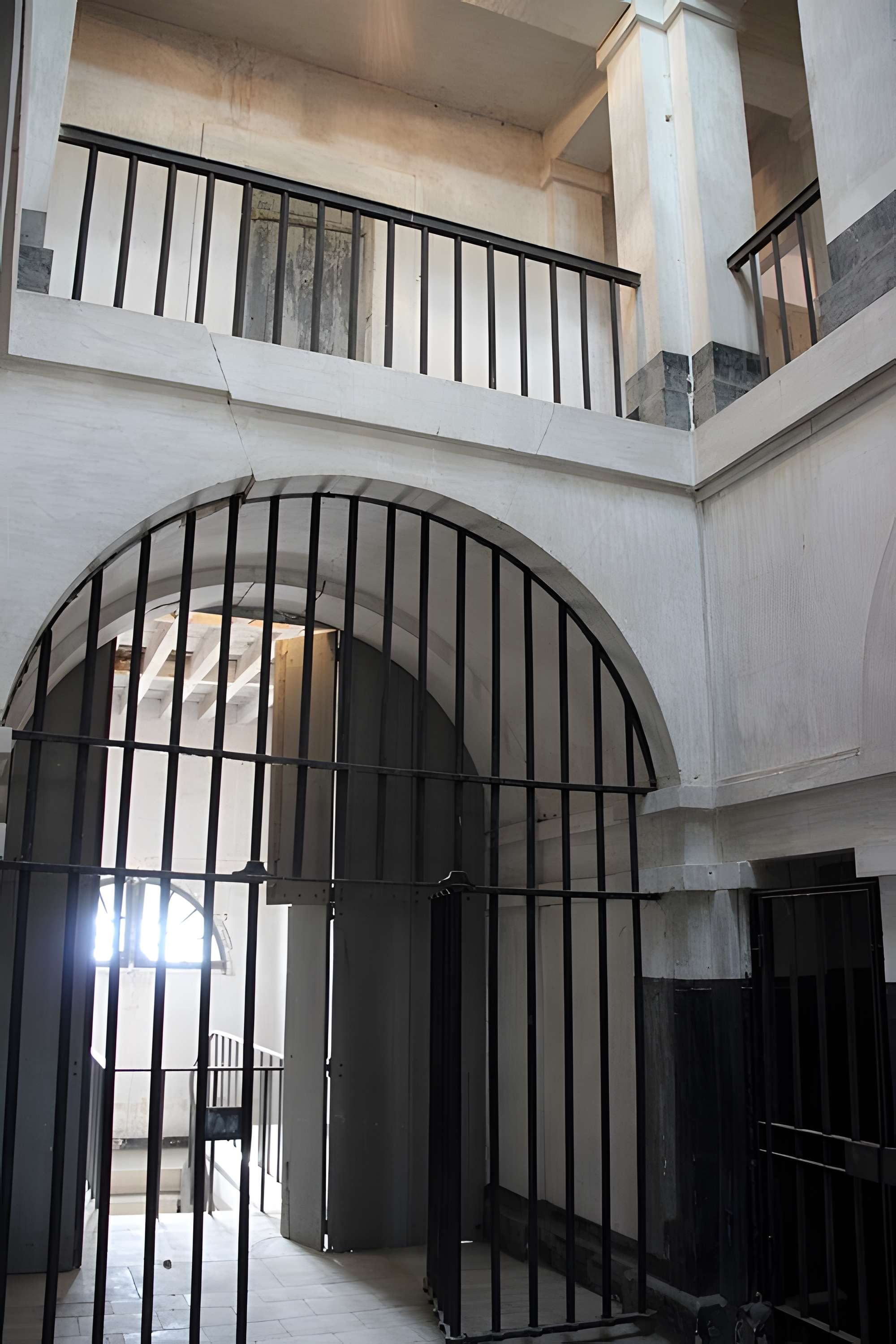 Prison de Pont-l'Évêque