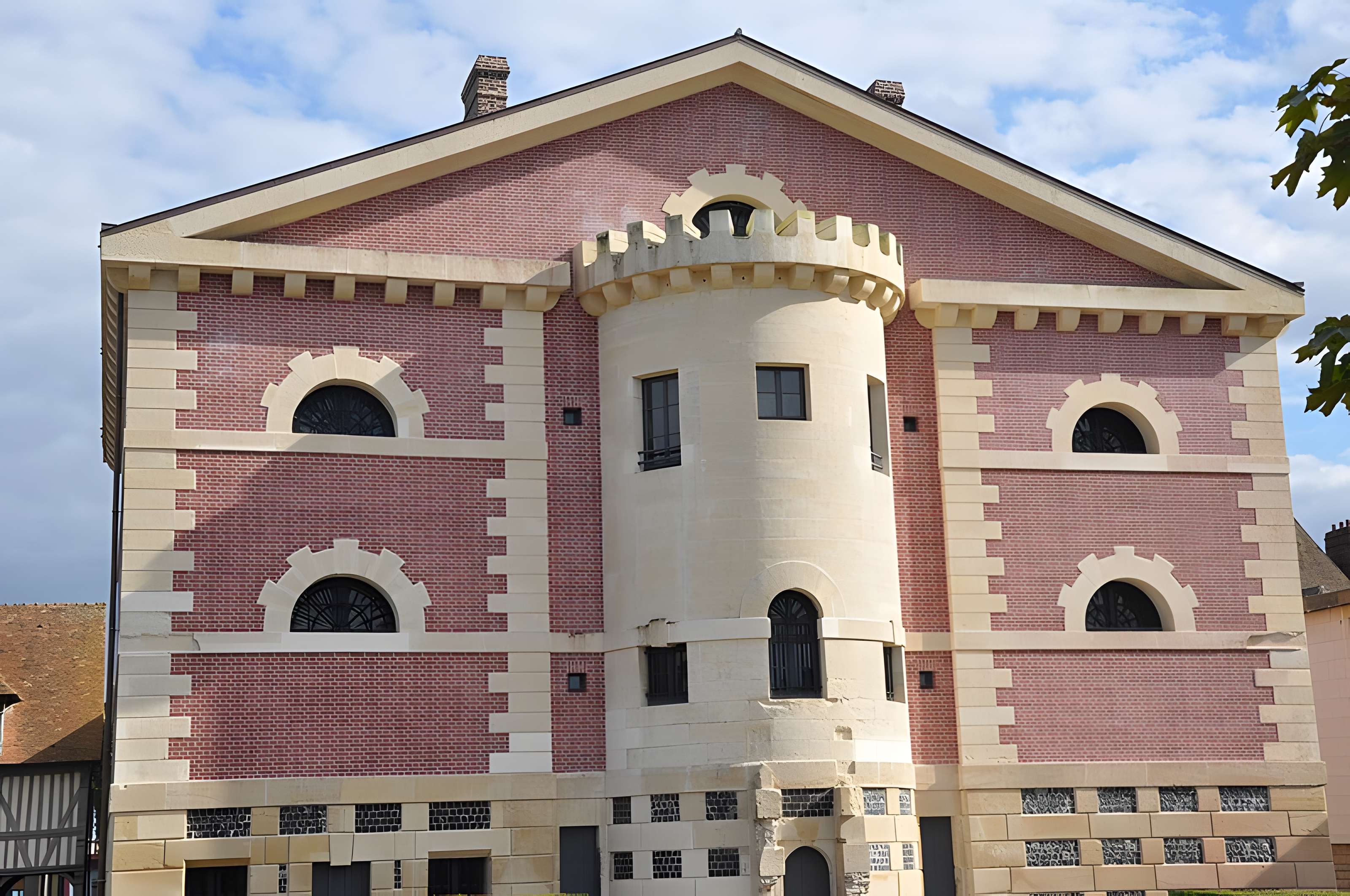 Prison de Pont-l'Évêque