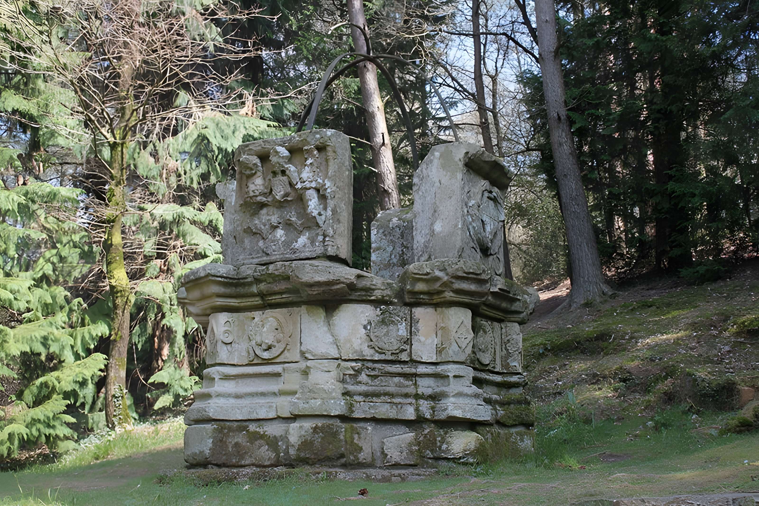 Puits de la Touche-Berthelot à Plumelec 