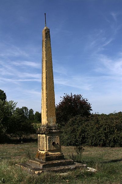 Photo de Pyramide de démarcation de la Guyenne et du Languedoc à Noé