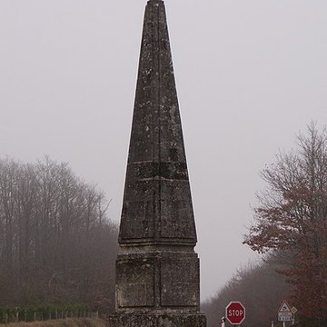 Pyramide de Genillé à Ferrière-sur-Beaulieu