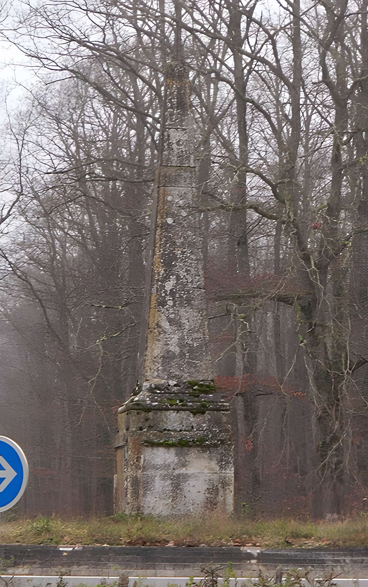 Pyramide de Genillé à Ferrière-sur-Beaulieu