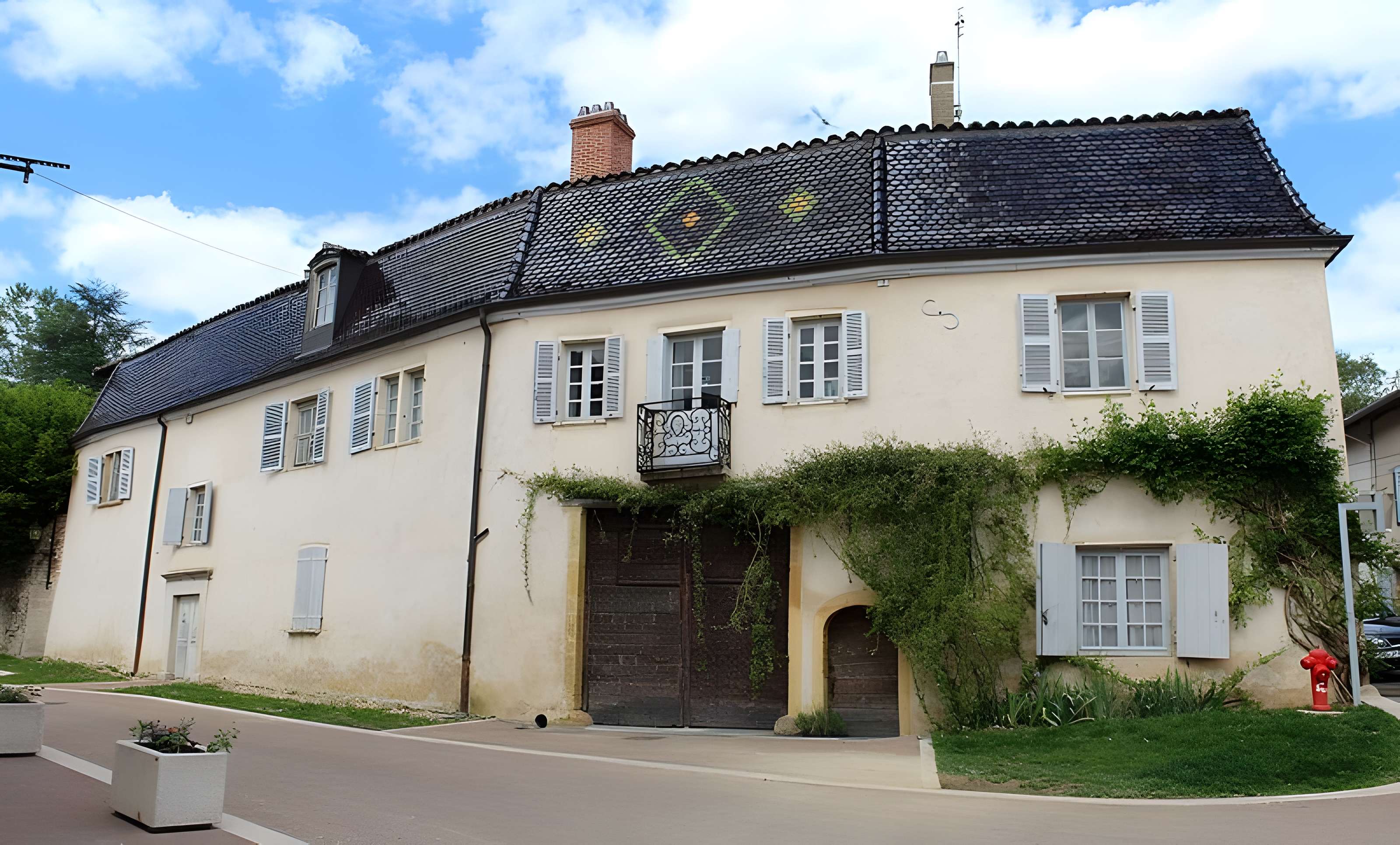 Relais de poste Chemin du Chardonnat à Guéreins 