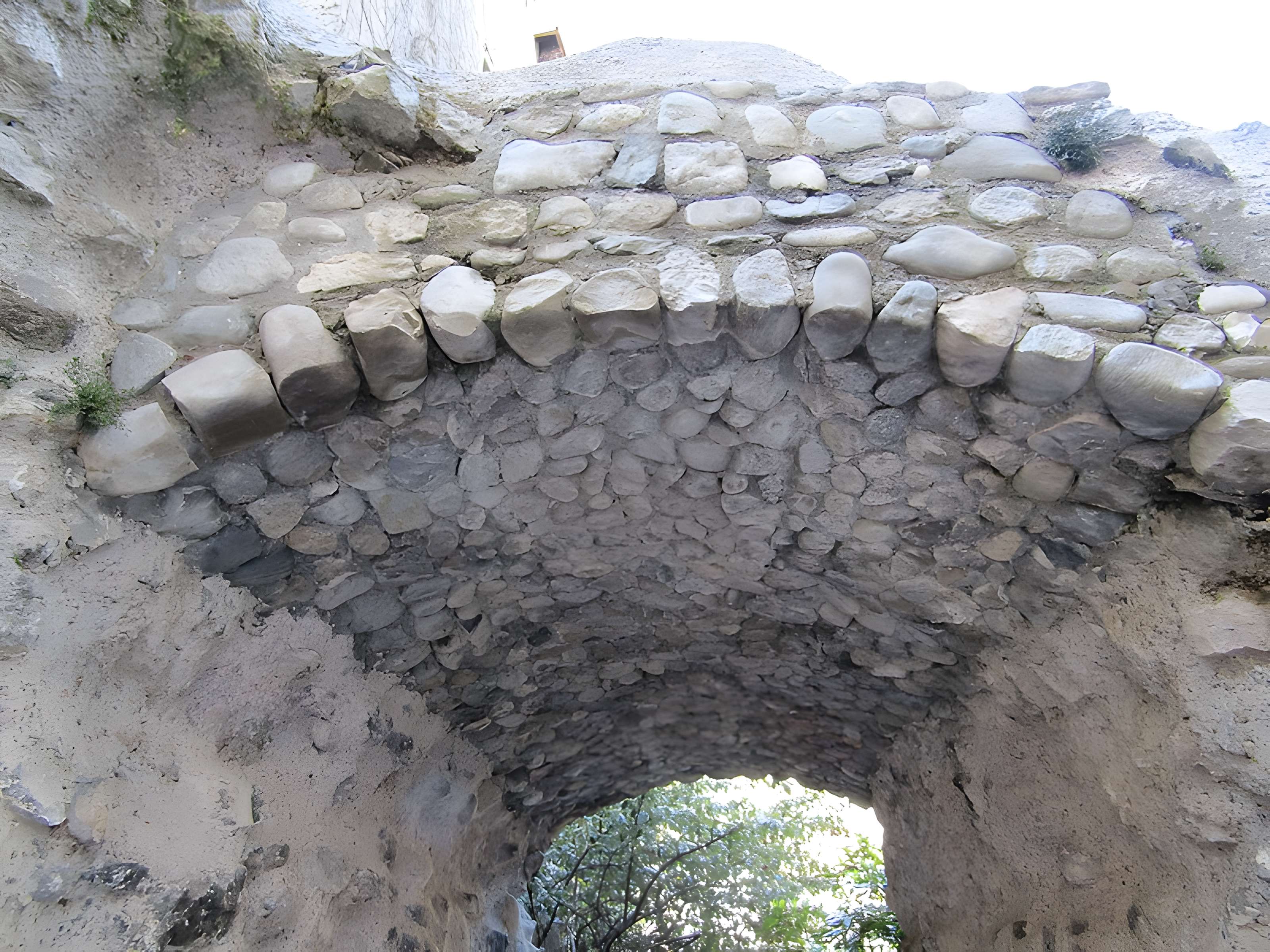 Remparts romains de Grenoble 