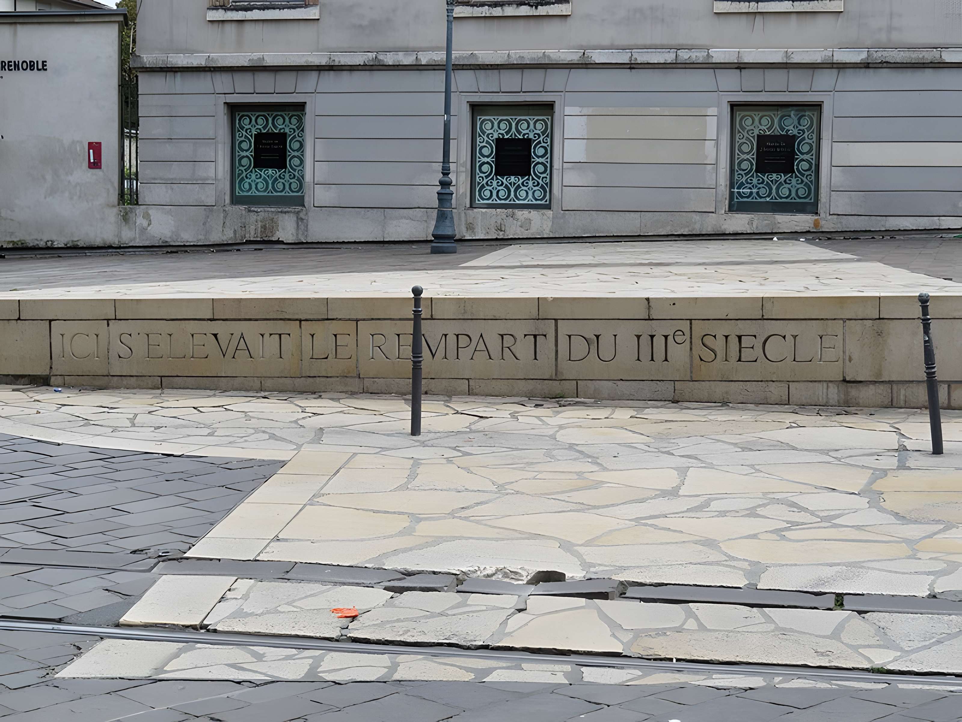 Remparts romains de Grenoble 