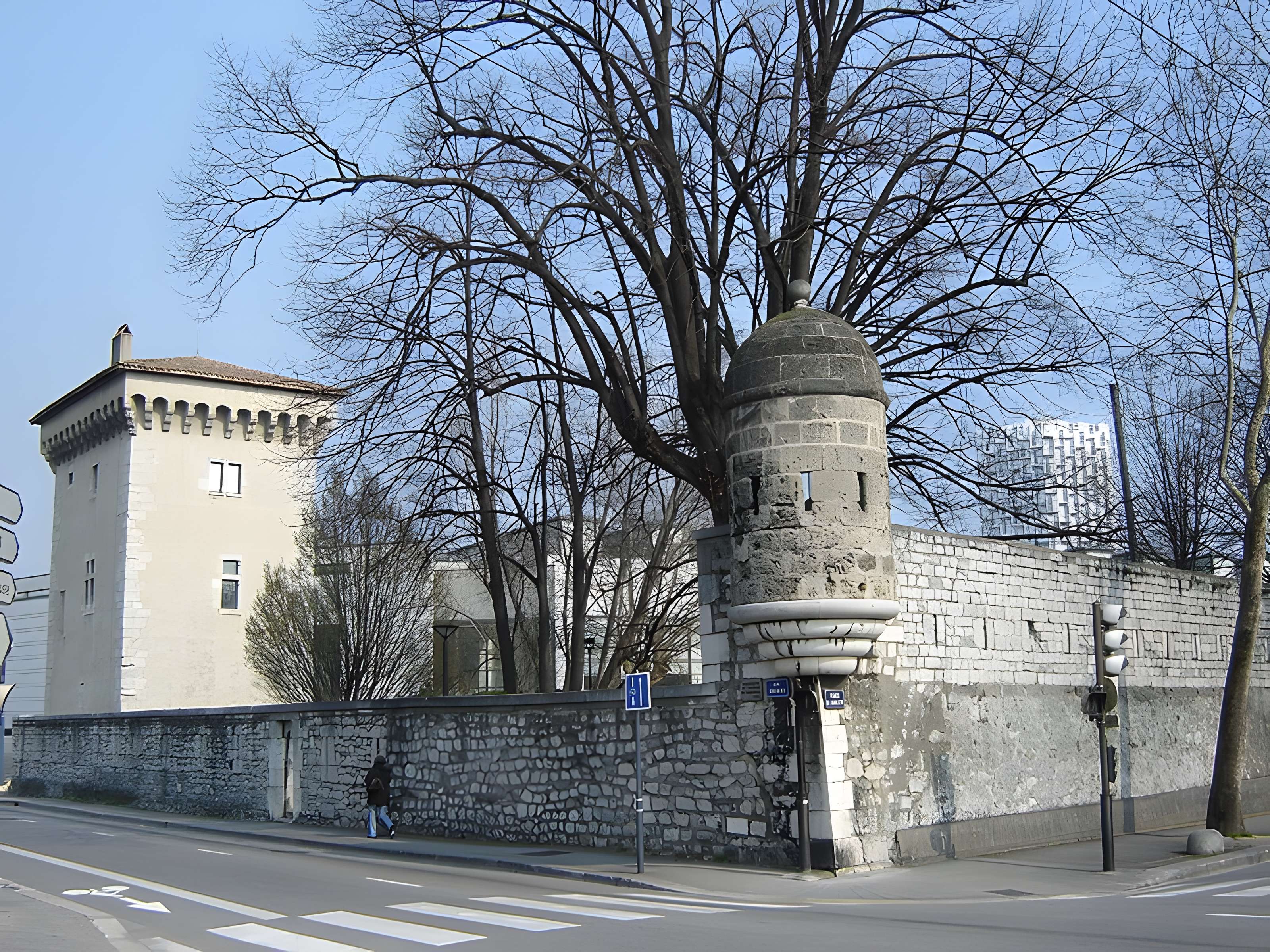 Remparts romains de Grenoble 