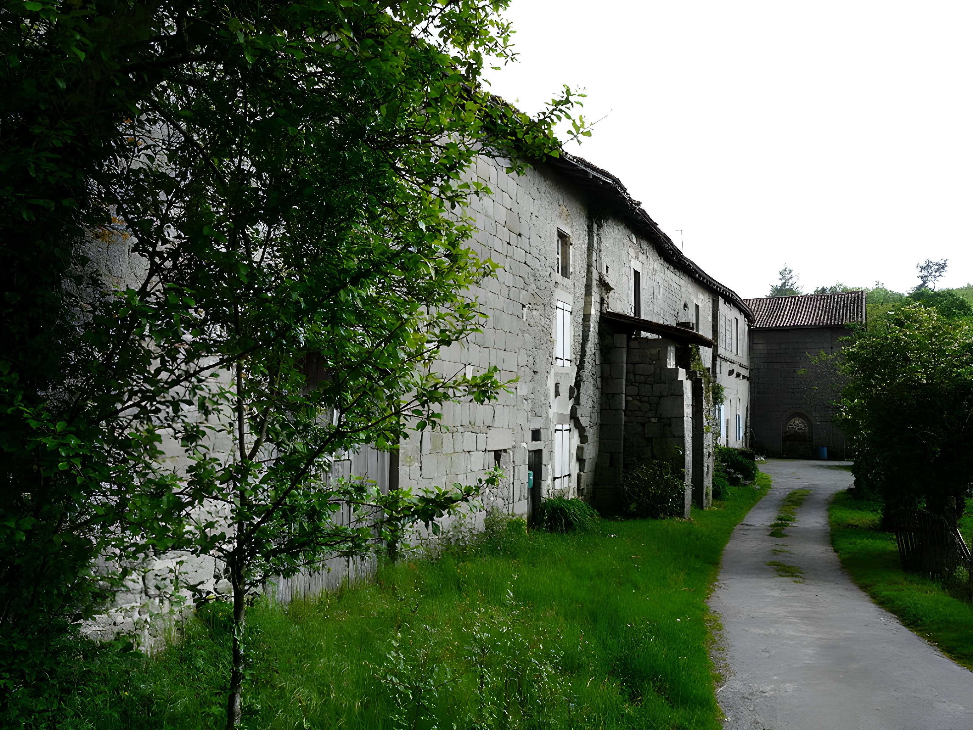 Restes du Prieuré de Badeix