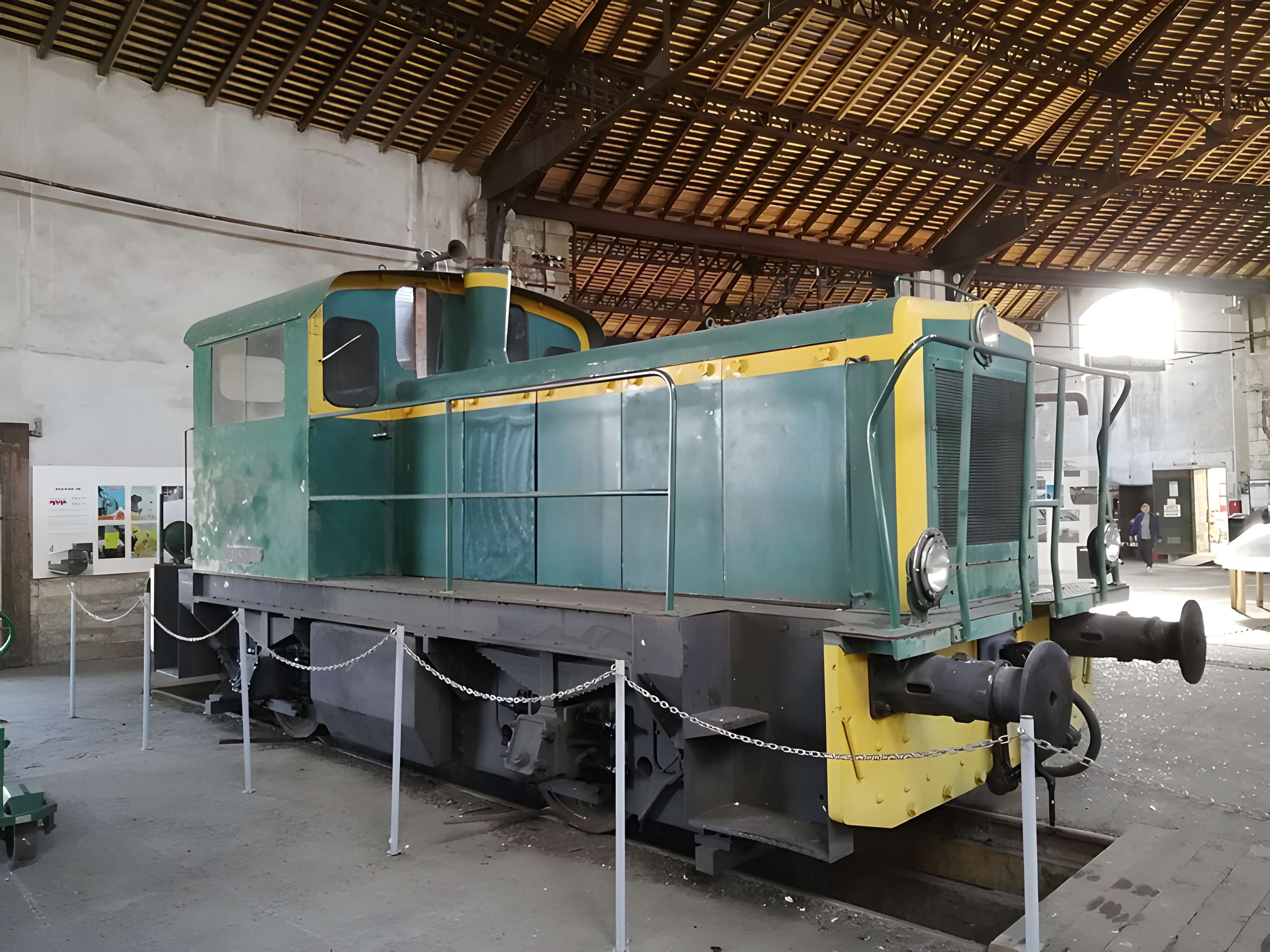 Rotonde ferroviaire de Montabon