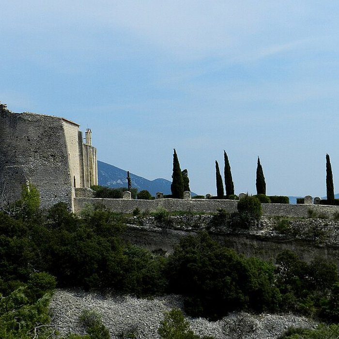 Photo de Ruine du Château de Saint-Saturnin-lès-Apt