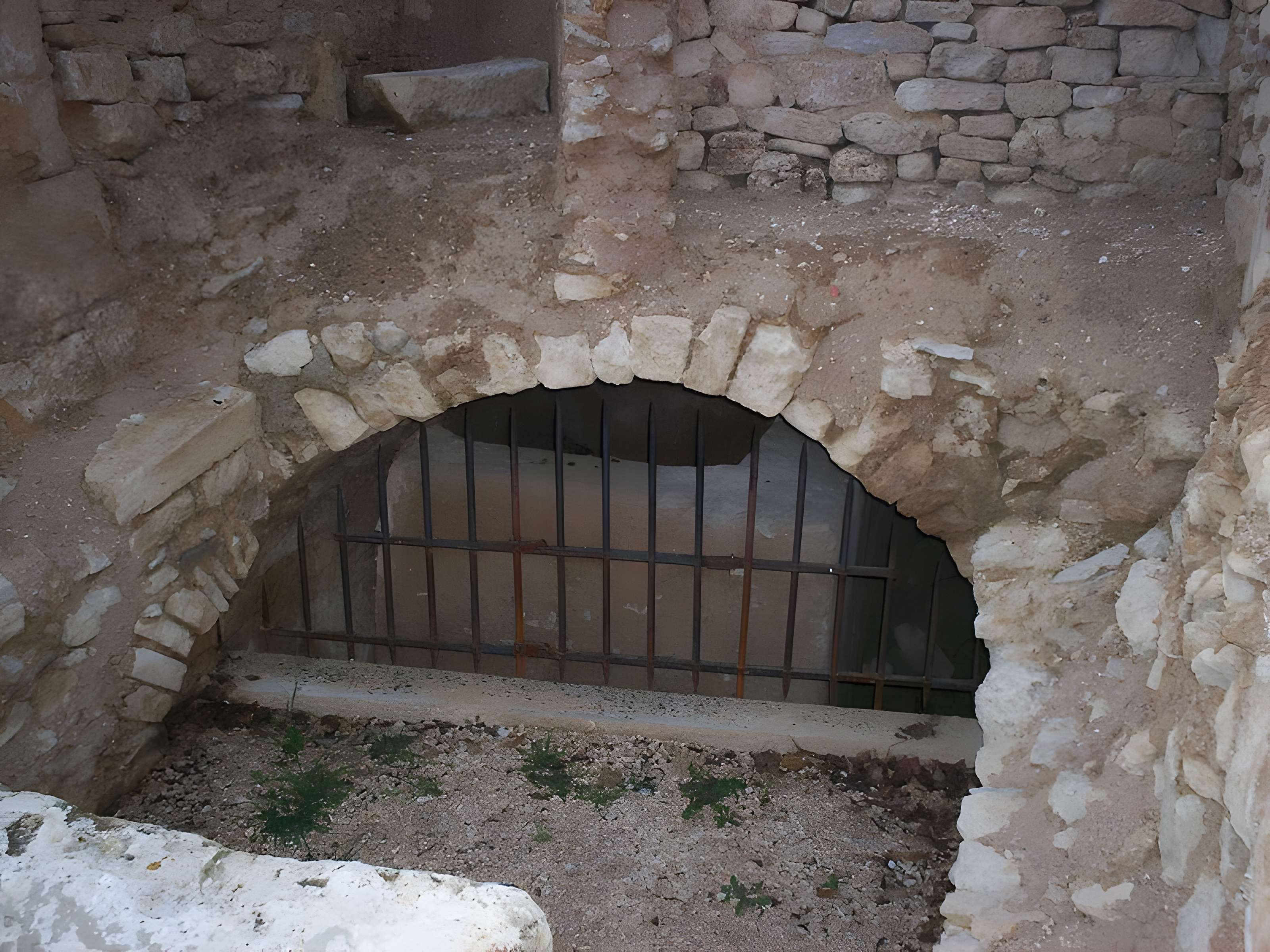 Ruine du Château de Saint-Saturnin-lès-Apt