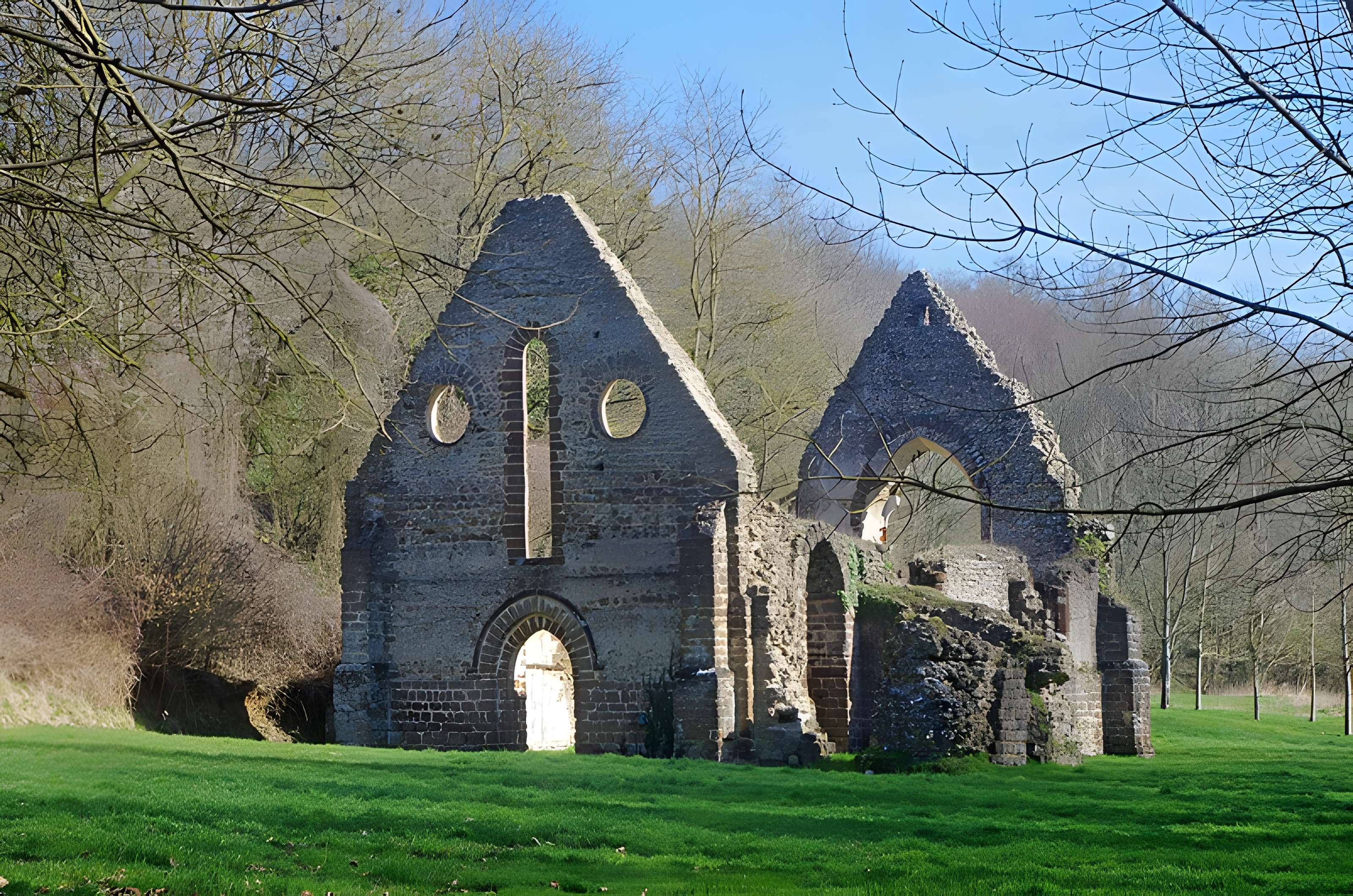 Ruines de la chapelle de Guériteau à Choue