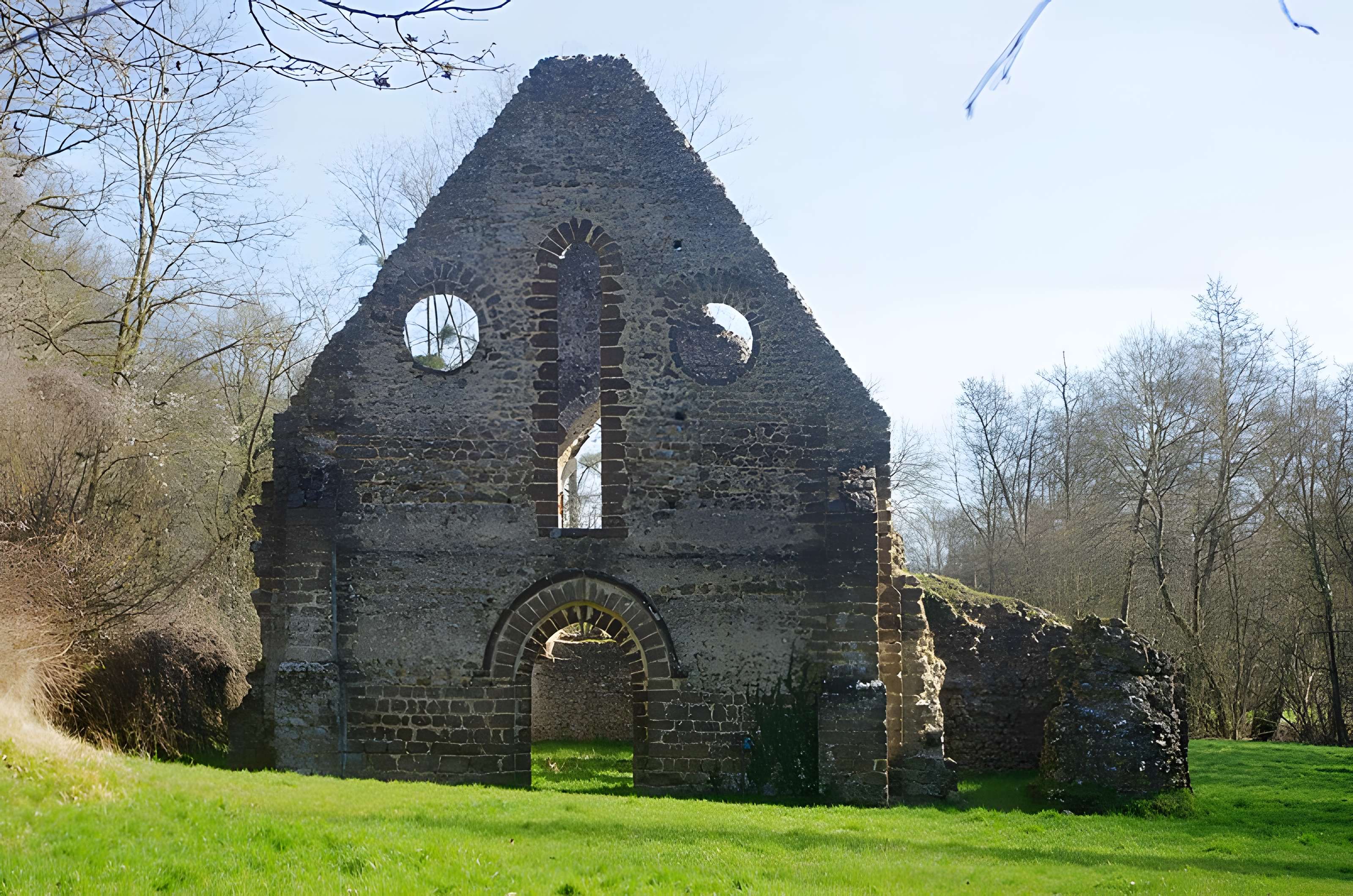 Ruines de la chapelle de Guériteau à Choue