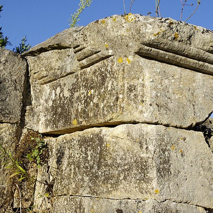 Photo de Ruines de lancienne Chapelle de Fontroubade à Lussas et Nontronneau
