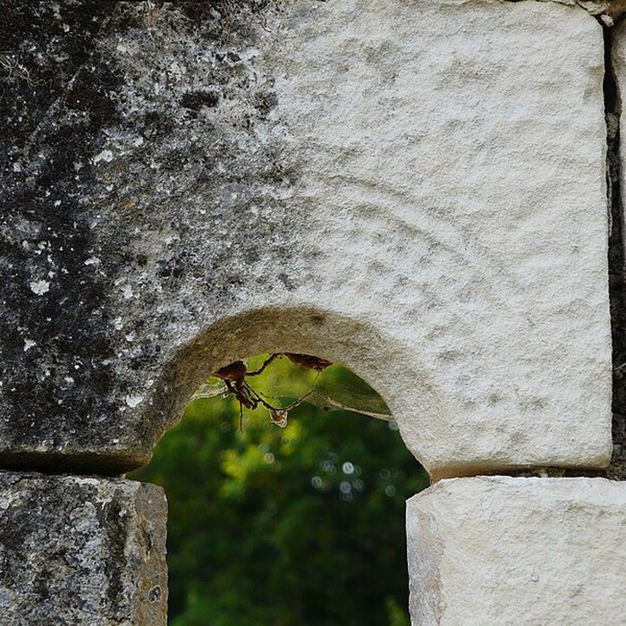 Photo de Ruines du prieuré rural de Belaygues